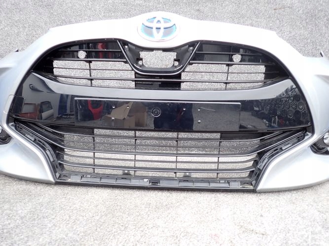 TOYOTA YARIS IV PREDNÝ NÁRAZNÍK