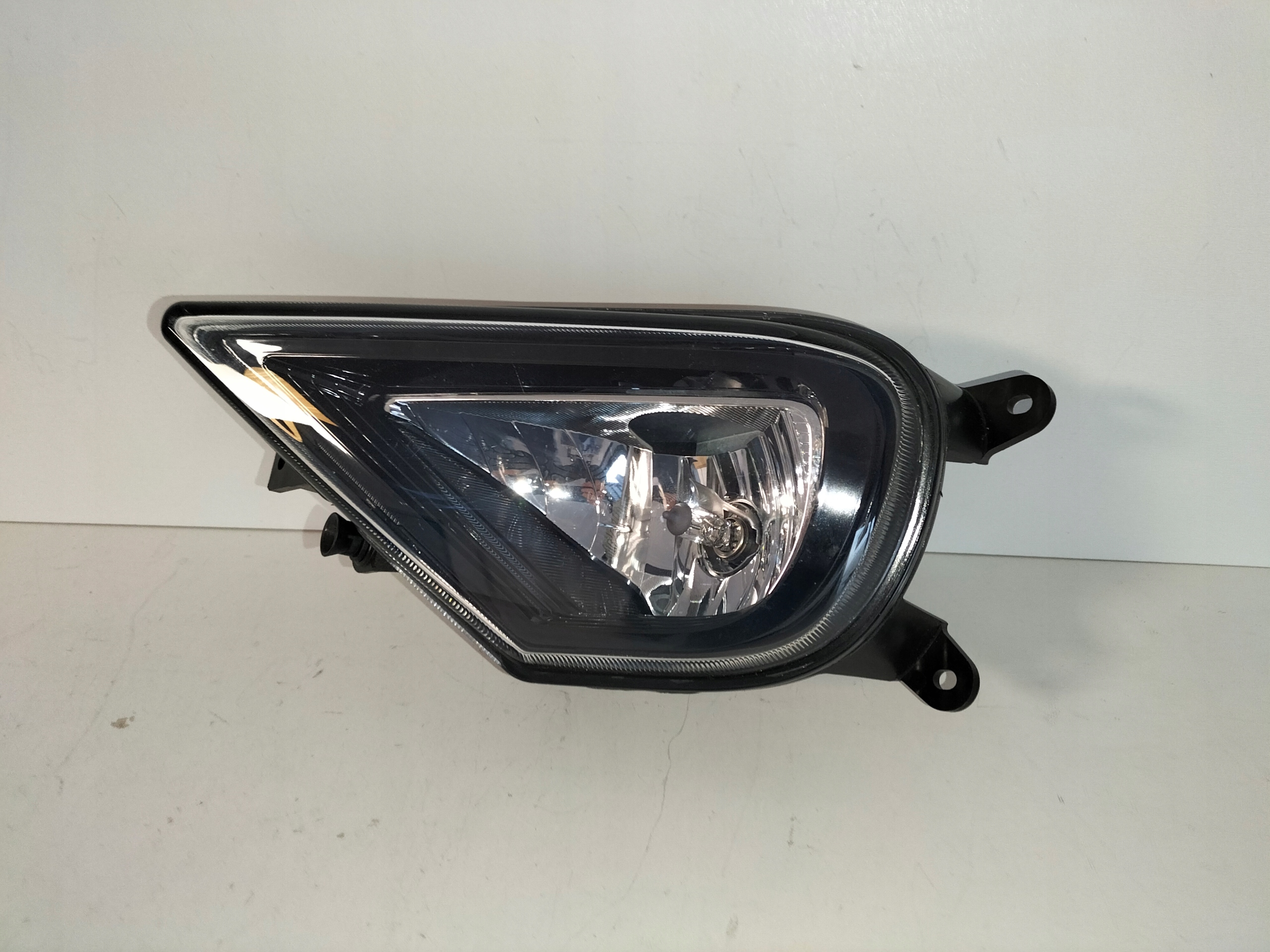 HMLOVKA ĽAVÉ SVETLO VW TOUAREG II LIFT 14-18