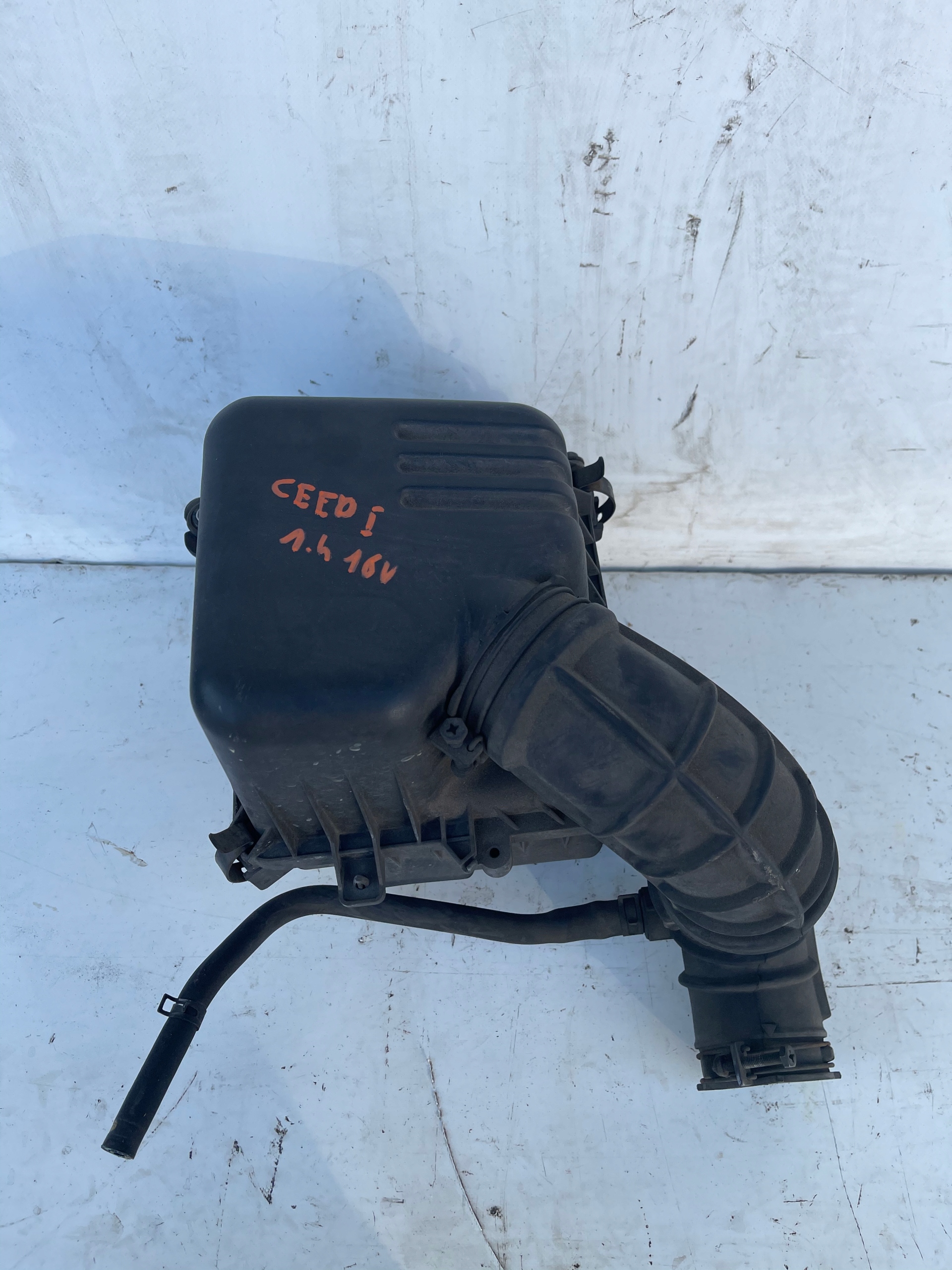 OBAL VZDUCHOVÉHO FILTERA KIA CEED I 1.4 16V