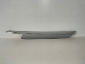 DEKORACNA LISTA TAPACIRY DVERE PREDNÝ LAVA BMW X5 E70 06-13 DEKORACNA LISTA TAPACIRY DVERE PREDNÝ LAVA BMW X5 E70 06-13