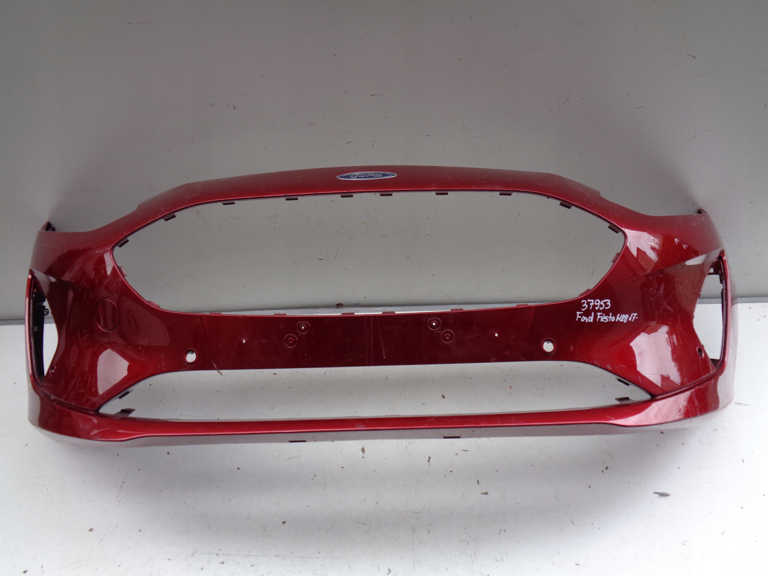PREDNÝ NÁRAZNÍK FORD FIESTA MK8 17- NR 37953
