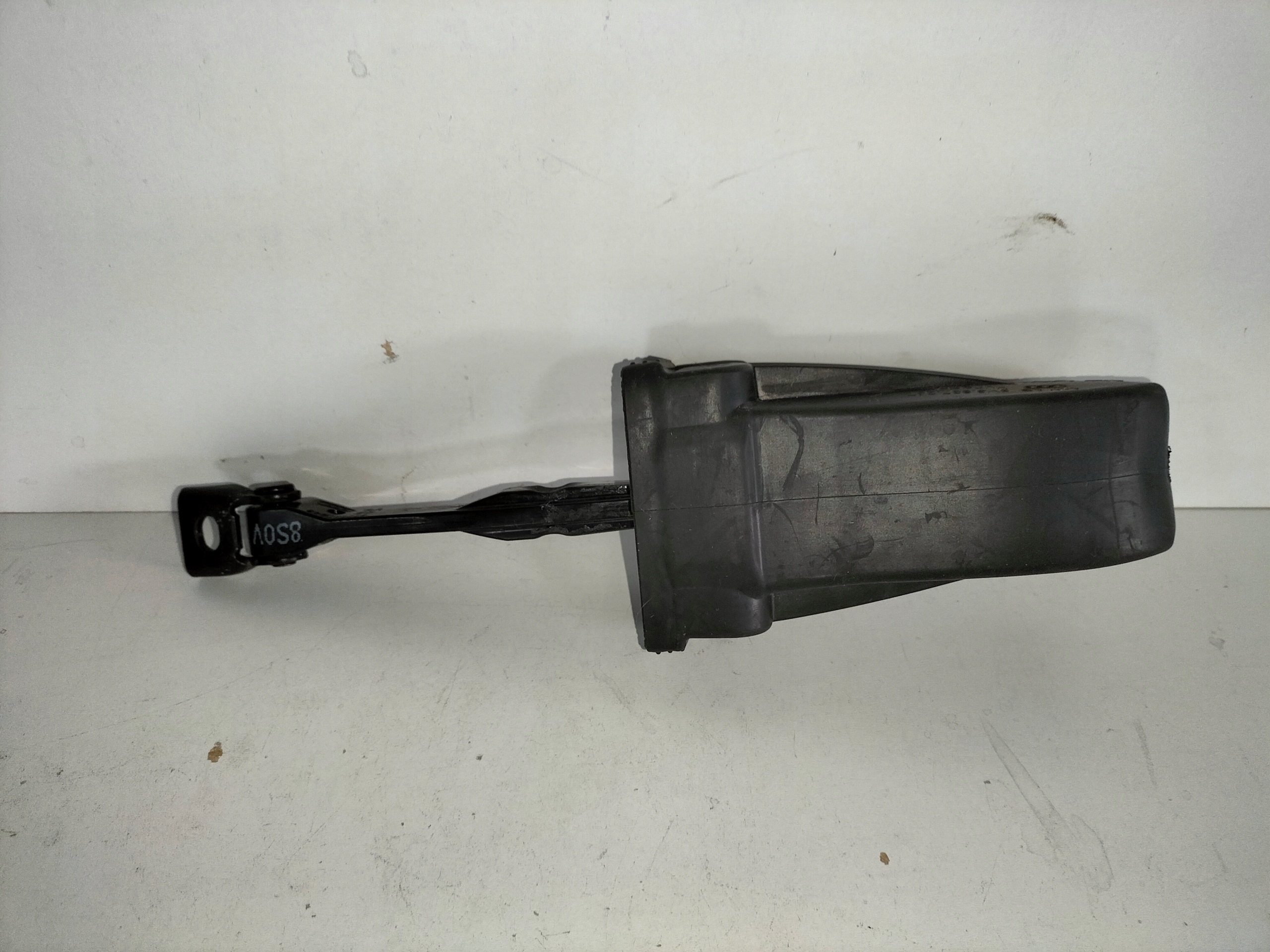 DORAZ PREDNYCH DVERI AUDI TT 8S0 14-