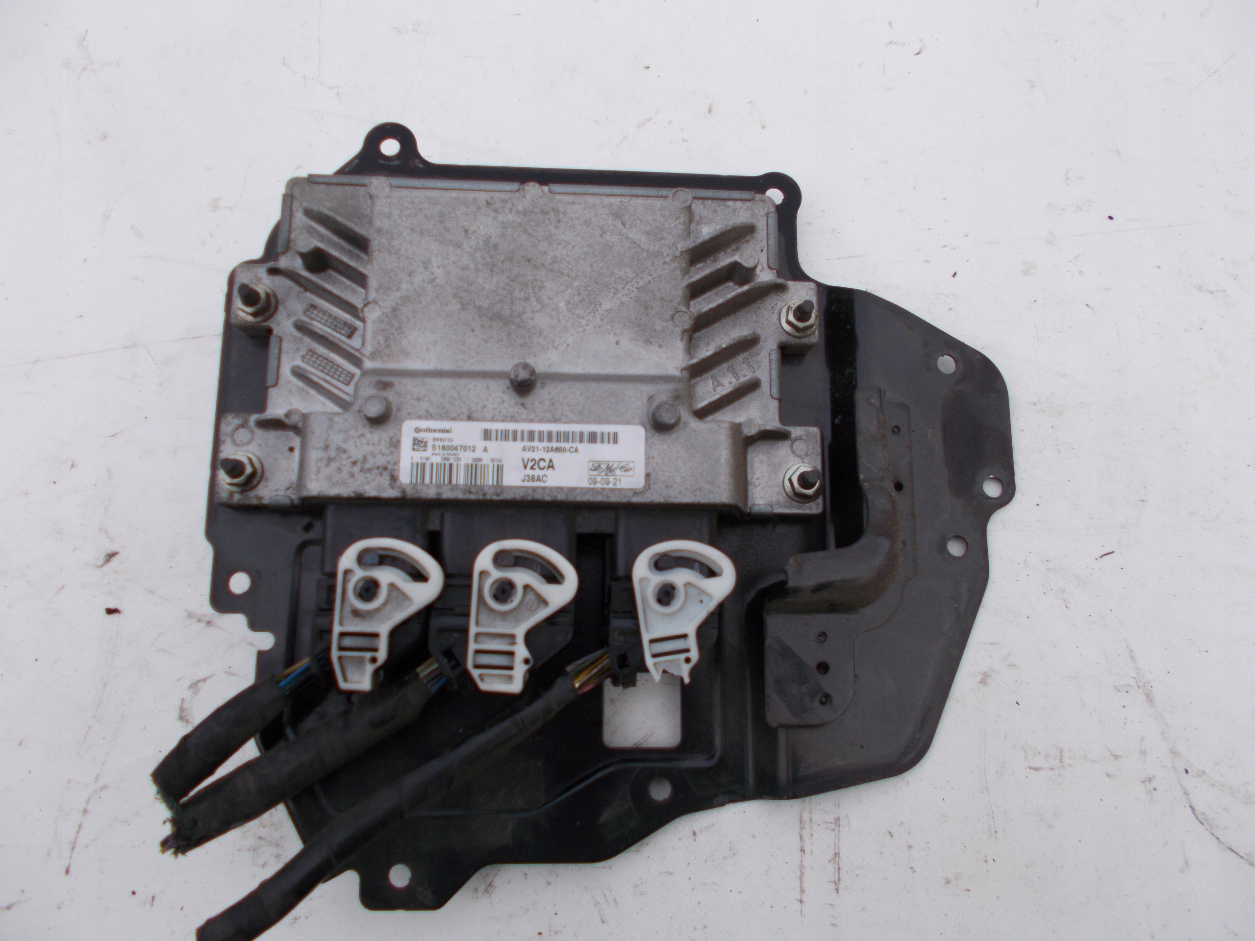 RIADIACA JEDNOTKA MOTORA AV21-12A650-CA FIESTA MK7 1.25