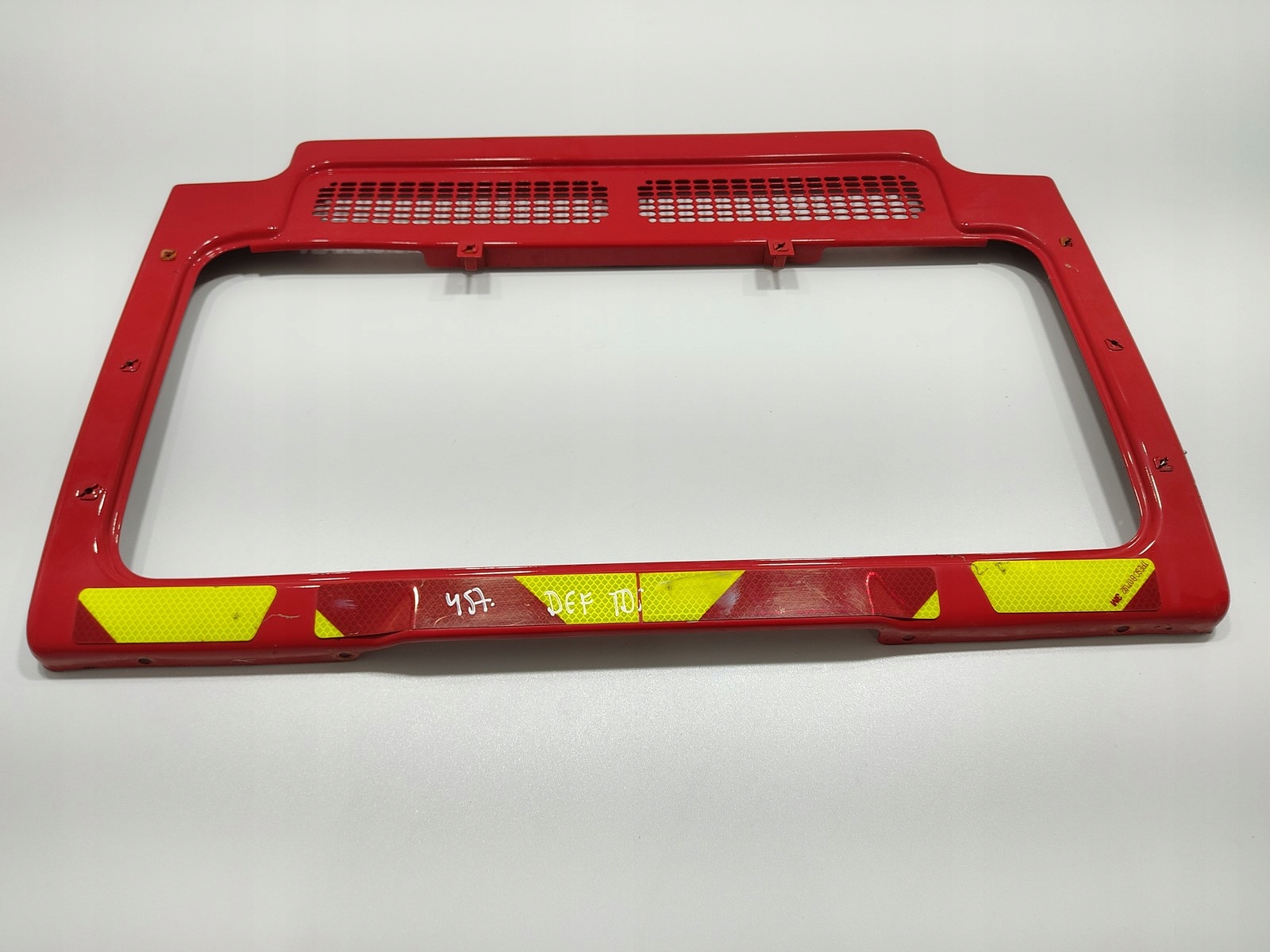 MRIEŽKA LIŠTA RÁMIK CHLADIČA NÁRAZNÍKA LAND ROVER DEFENDER TD5 1999-2006