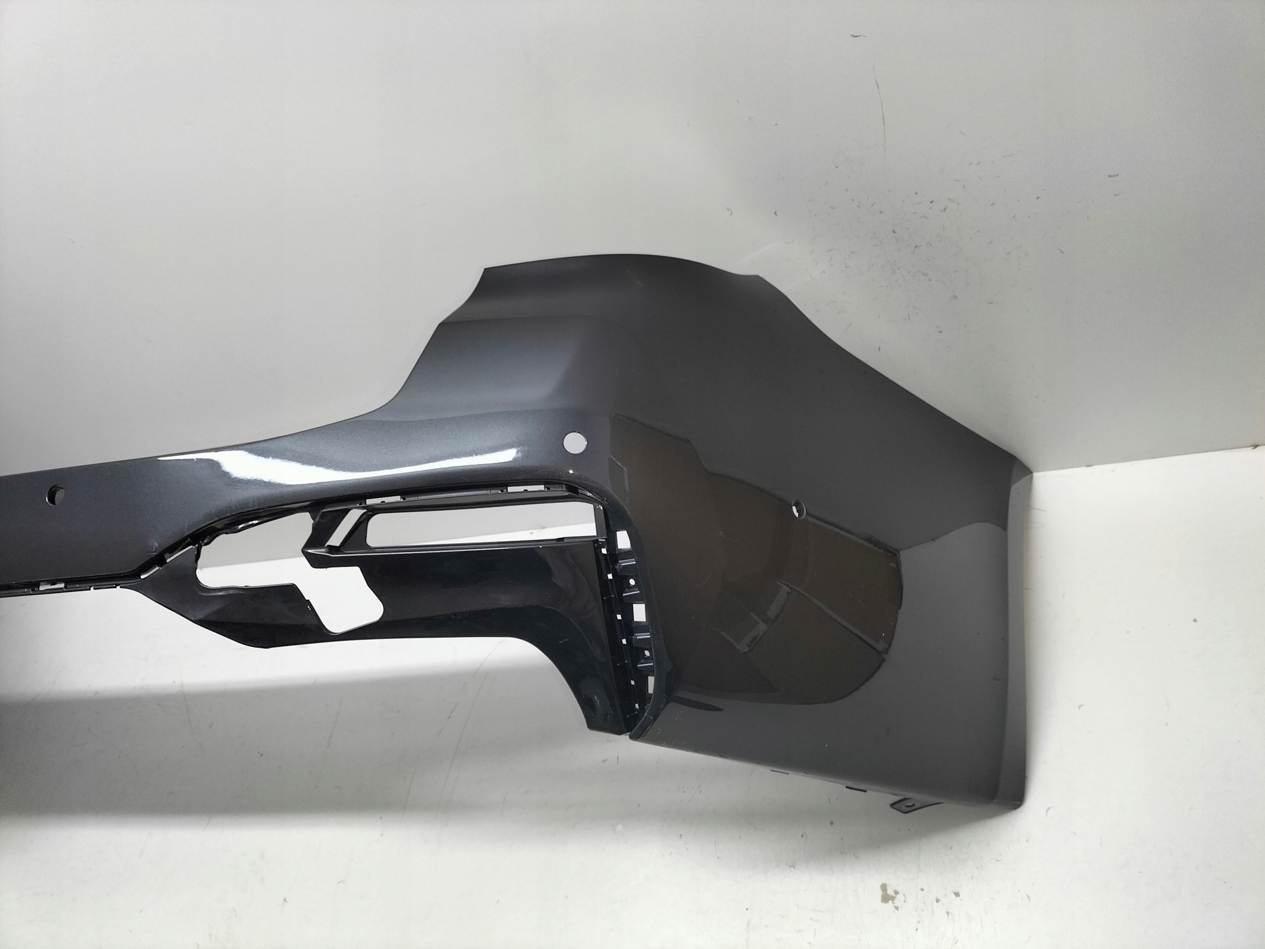 ZADNÝ NÁRAZNÍK BMW 5 G31 LIFT LCI 20- KOMBI