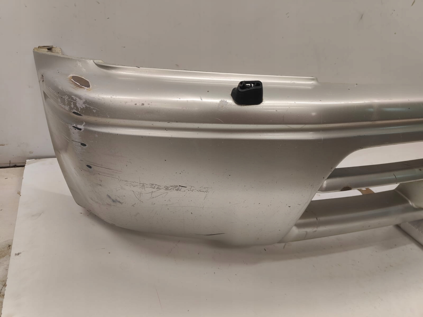 Toyota land cruiser j90 90 5211960040 PREDNÝ NÁRAZNÍK