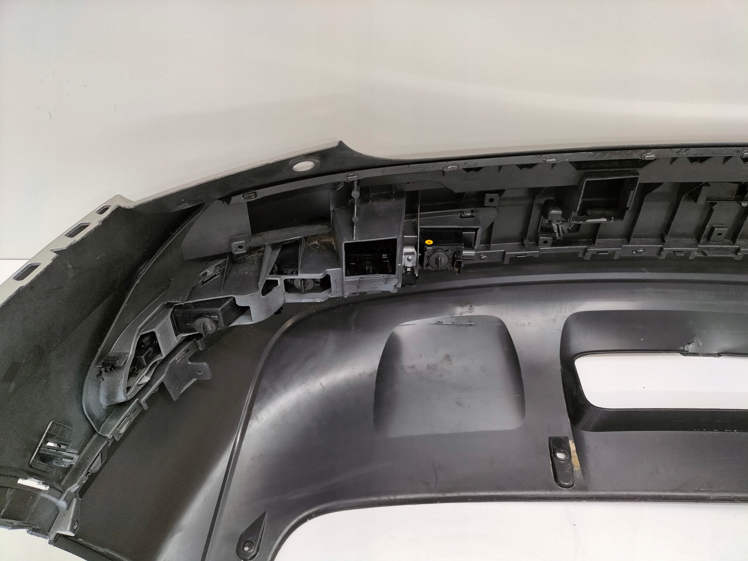 ZADNÝ NÁRAZNÍK AUDI Q3 8U 11-15