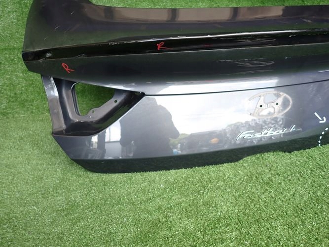 HYUNDAI I30 III FASTBACK 7- ZADNÁ KAPOTA lotka