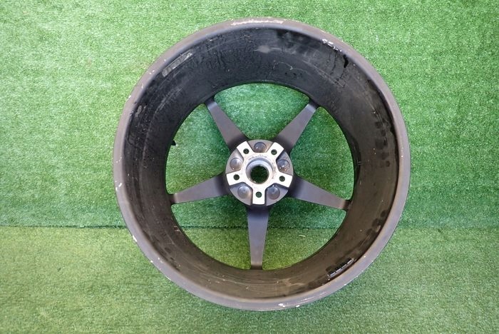 FERRARI ITALIA 458 10,5Jx20 ET58,5 5×114,3 HLINIKOVY DISK ELEKTRON