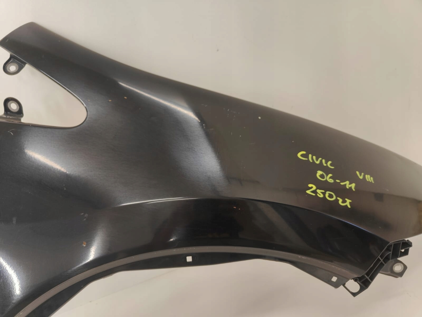 Honda Civic VIII 06-11 PRAVY PREDNY BLATNIK