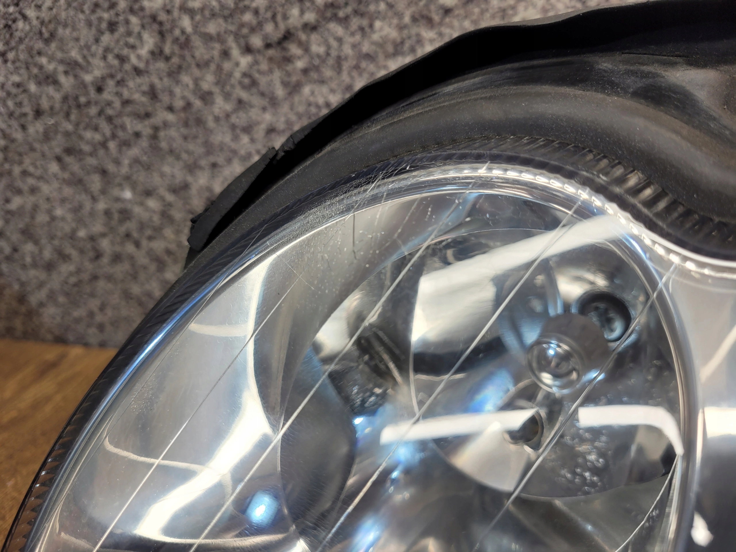 MERCEDES W209 CLK XENON ĽAVÉ PREDNÉ SVETLO