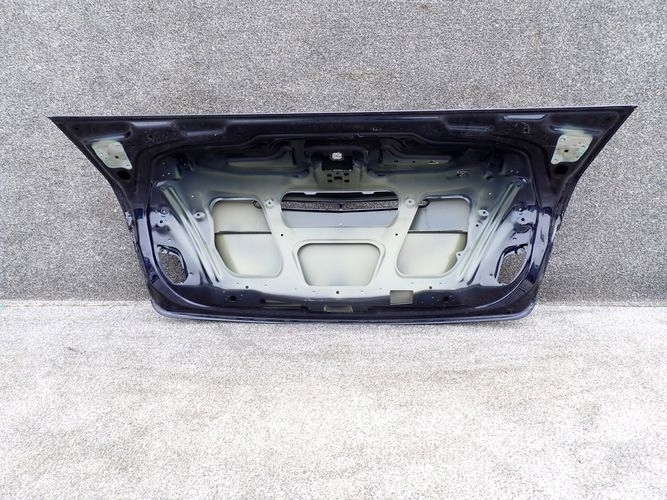 MERCEDES W207 207 E-KLASA LIFT ZADNÁ KAPOTA