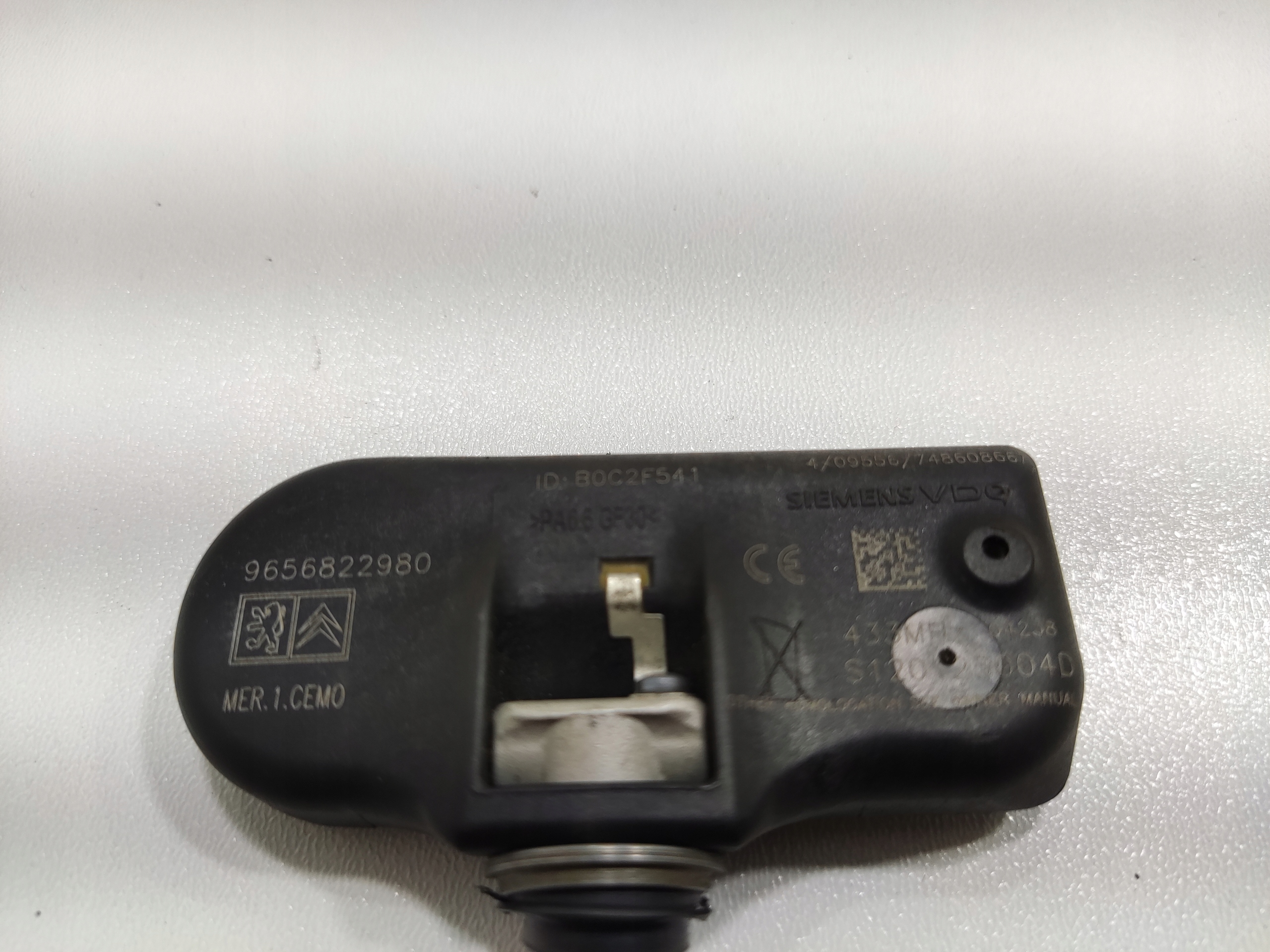 ČIDLO TLAKU PNEUMATIK TPMS PEUGEOT CITROEN 9656822980