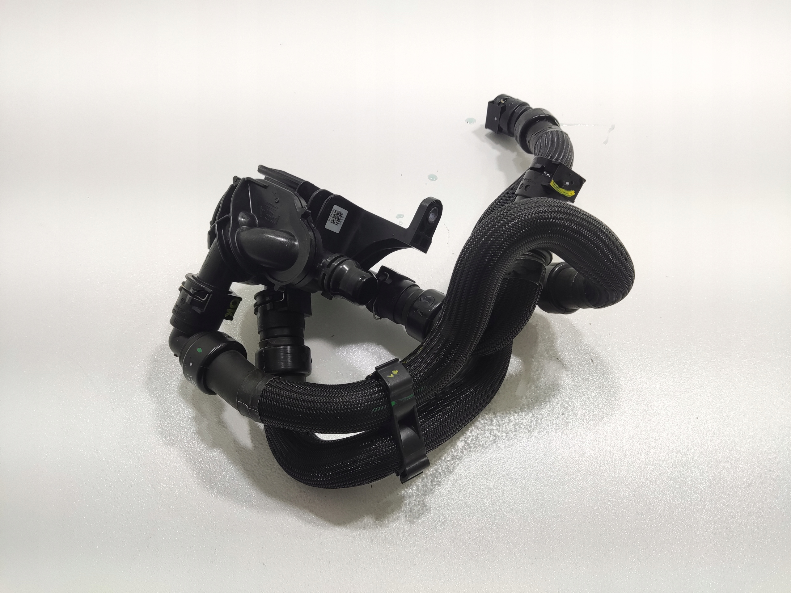 OBAL TERMOSTATU PEUGEOT 3008 II 1.6 THP HYBRID 2020-24 LIFT 9822405880