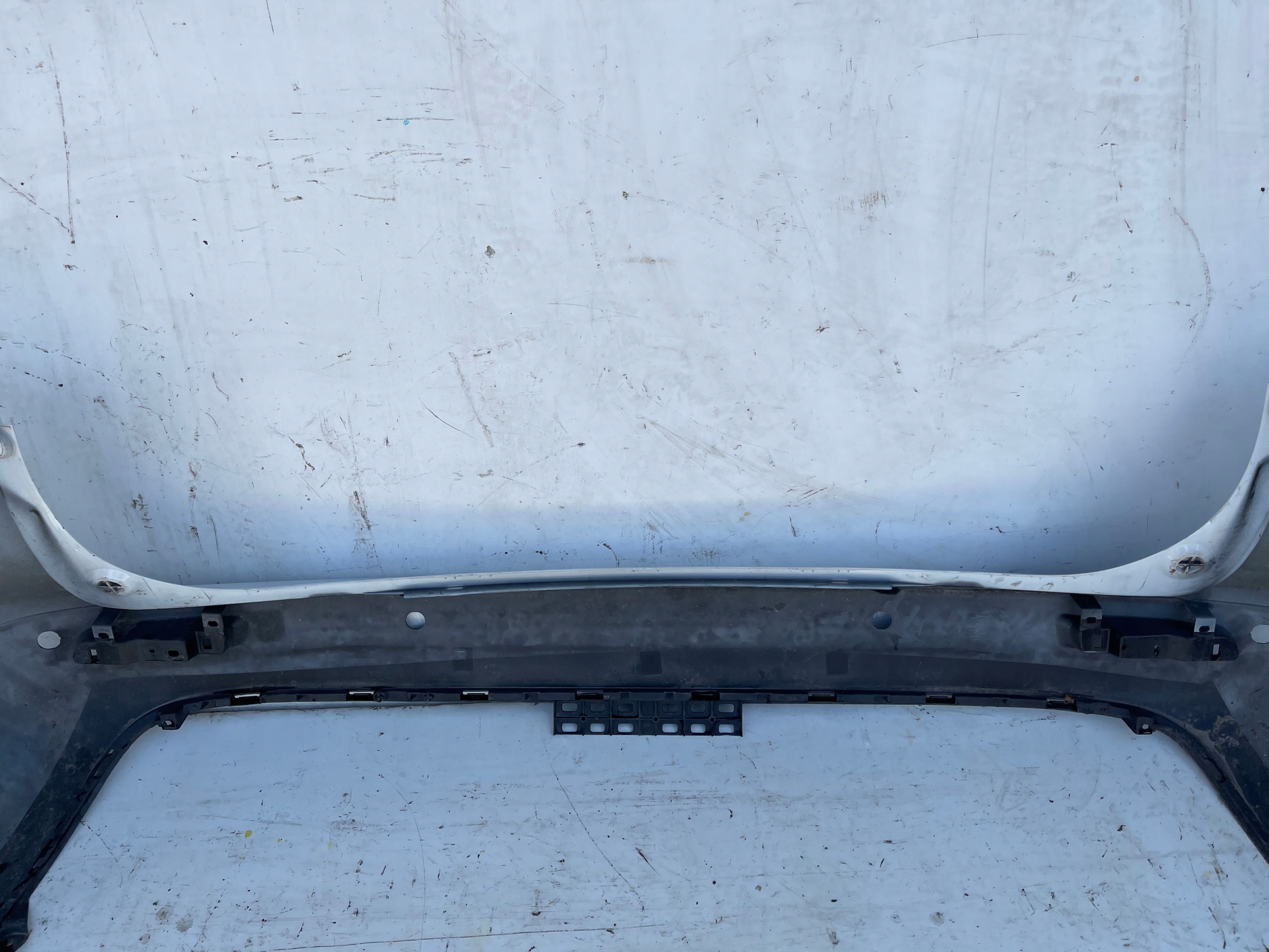 ZADNÝ NÁRAZNÍK SUZUKI VITARA 15-