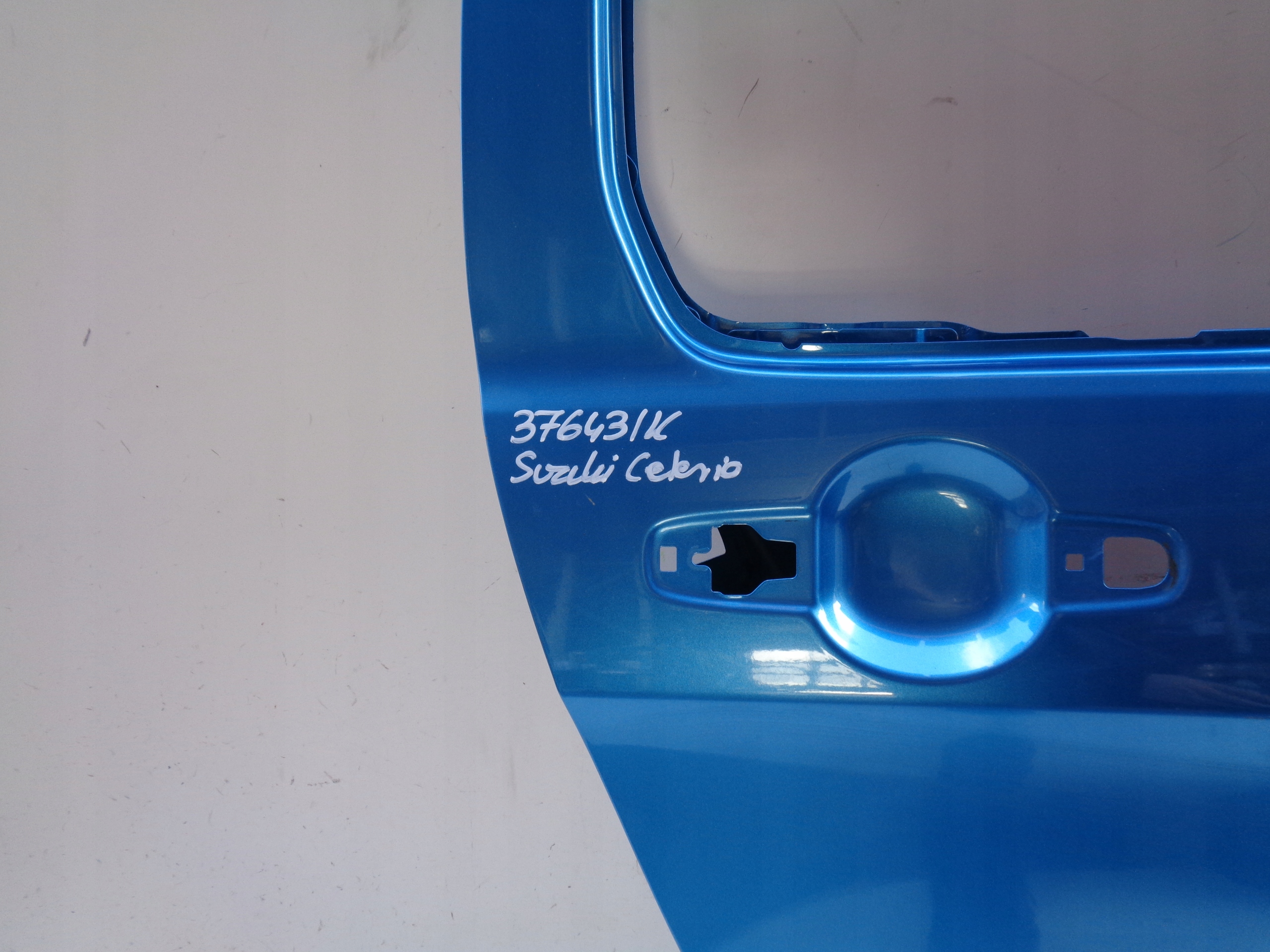 PRAVE ZADNE DVERE SUZUKI CELERIO 15- NR 37643