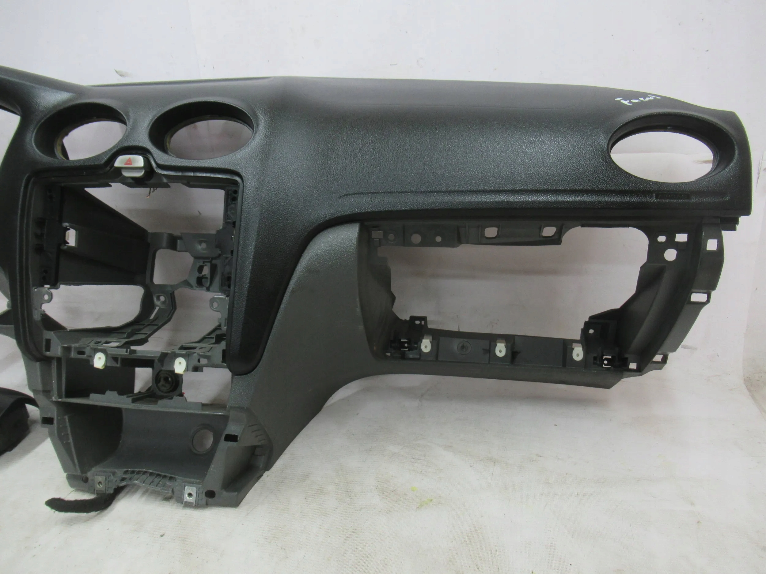 PRÍSTROJOVÁ DOSKA AIRBAG FORD FOCUS MK2