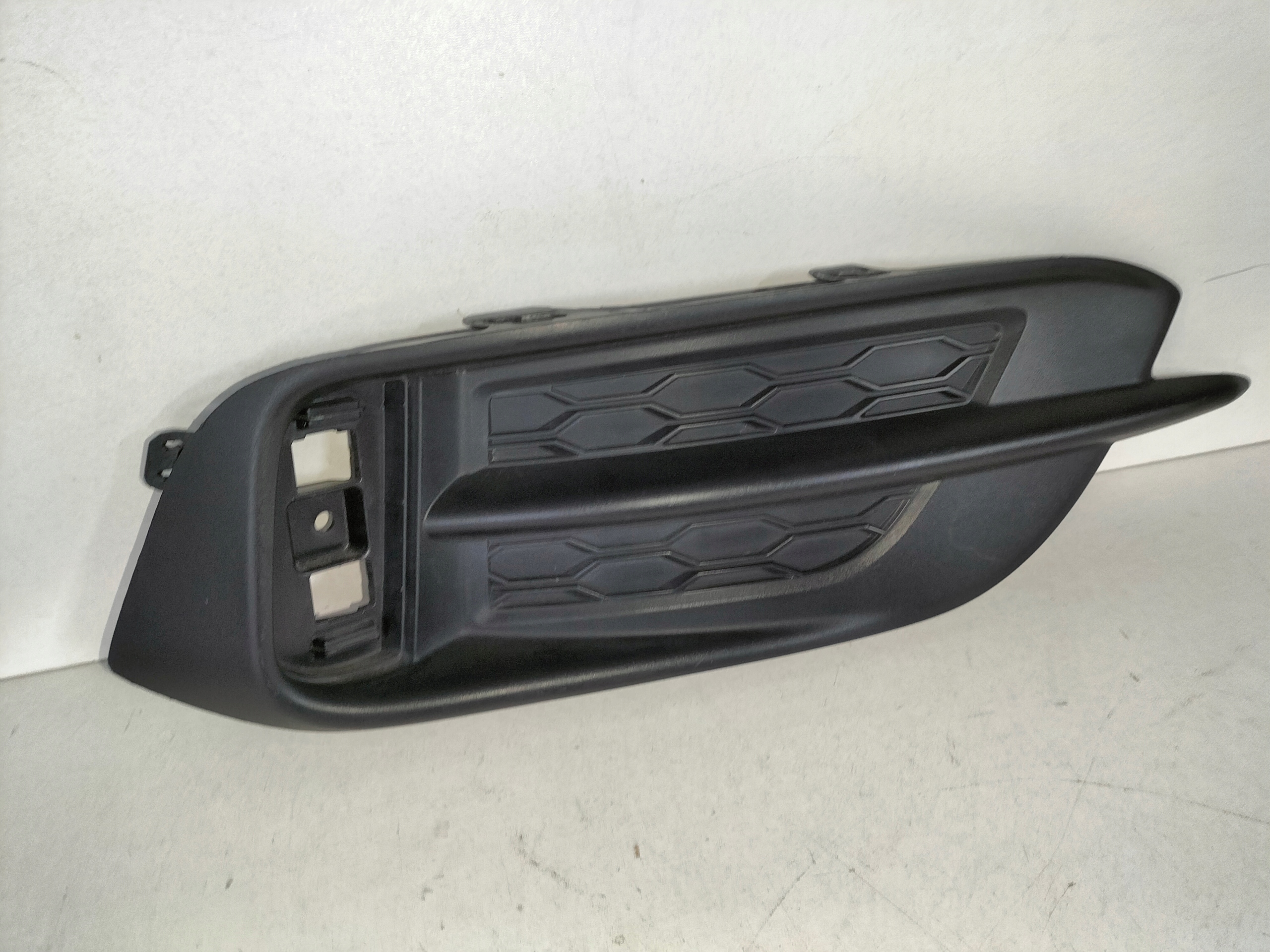 LAVA ZADNA MRIEZKA LISTA HONDA CIVIC X 17- SDN