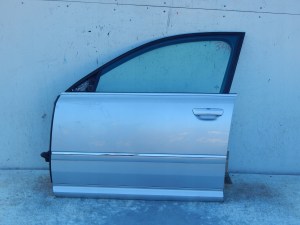 AUDI A8 D3 LAVE PREDNE DVERE AUDI A8 D3 LAVE PREDNE DVERE