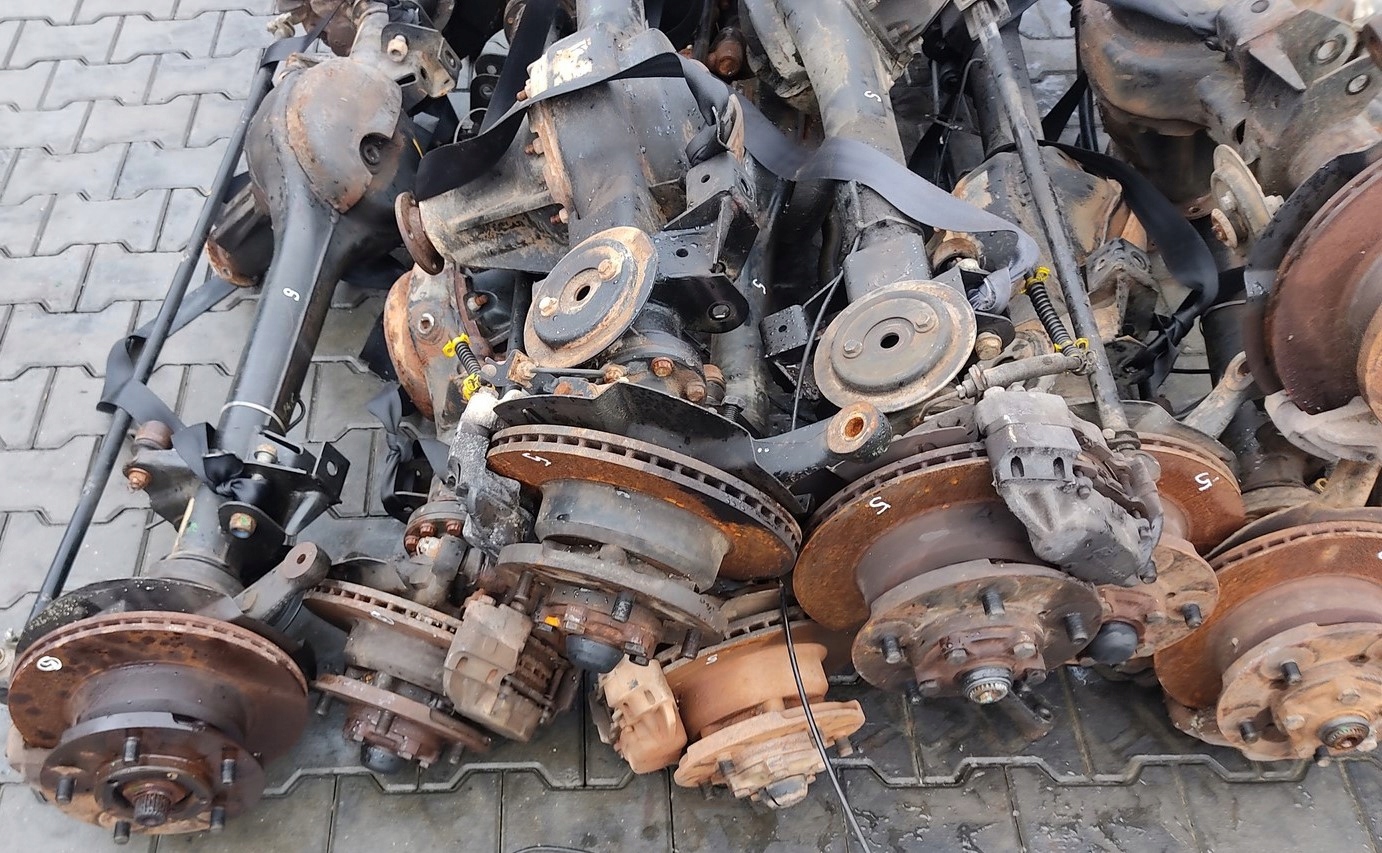 PREDNY DIFERENCIAL LAND ROVER DEFENDER 2.2 2.4 TDCI BEZ ABS 2007-2014