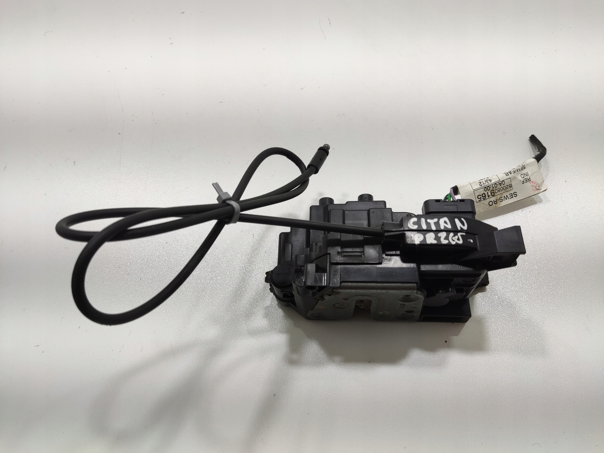 ZAMOK PRAVYCH POSUVNYCH DVERI CITAN W415 KANGOO III 2009-2019 8200497719
