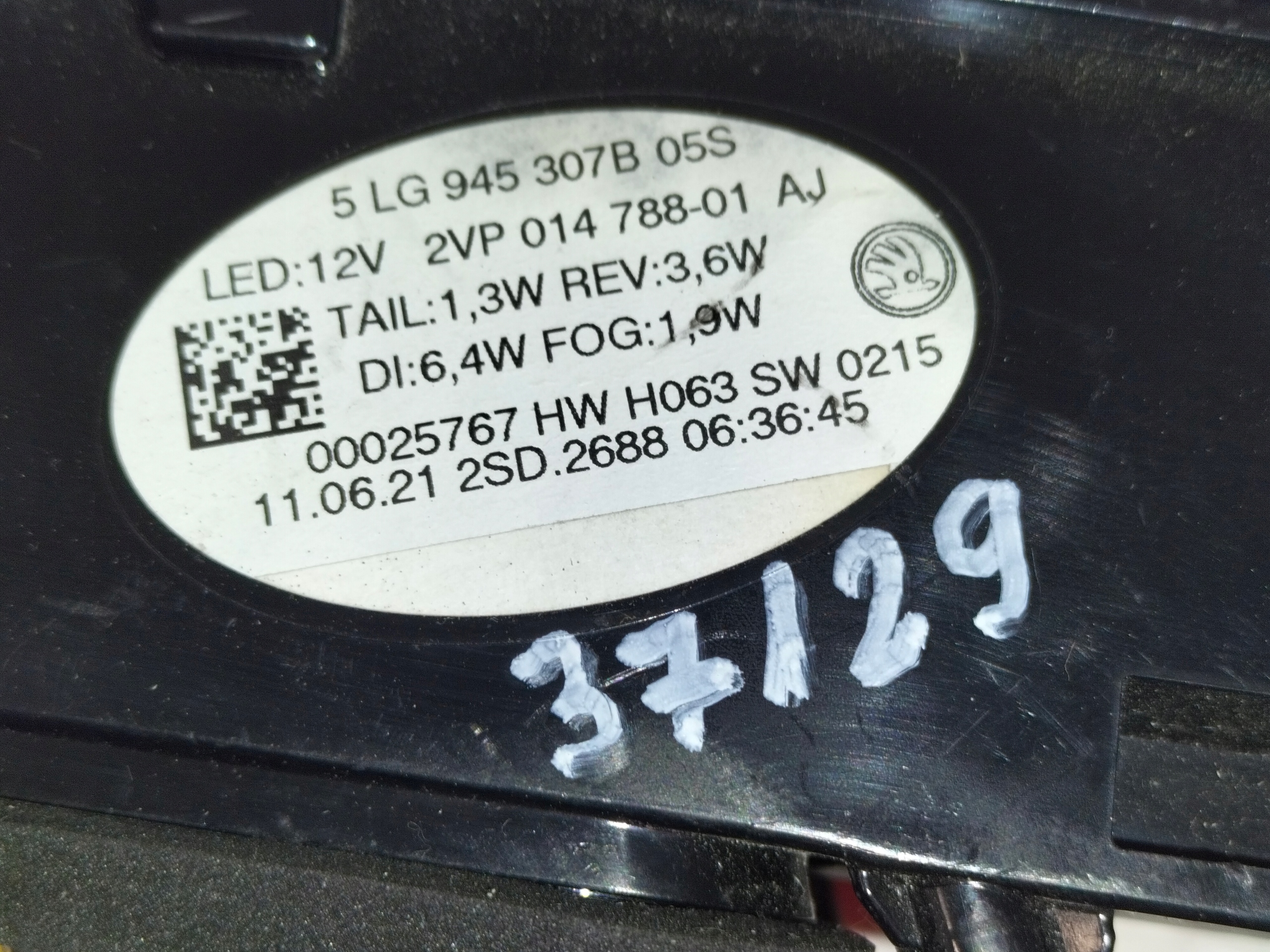 LAVE ZADNE SVETLO SKODA ENYAQ 21- LED