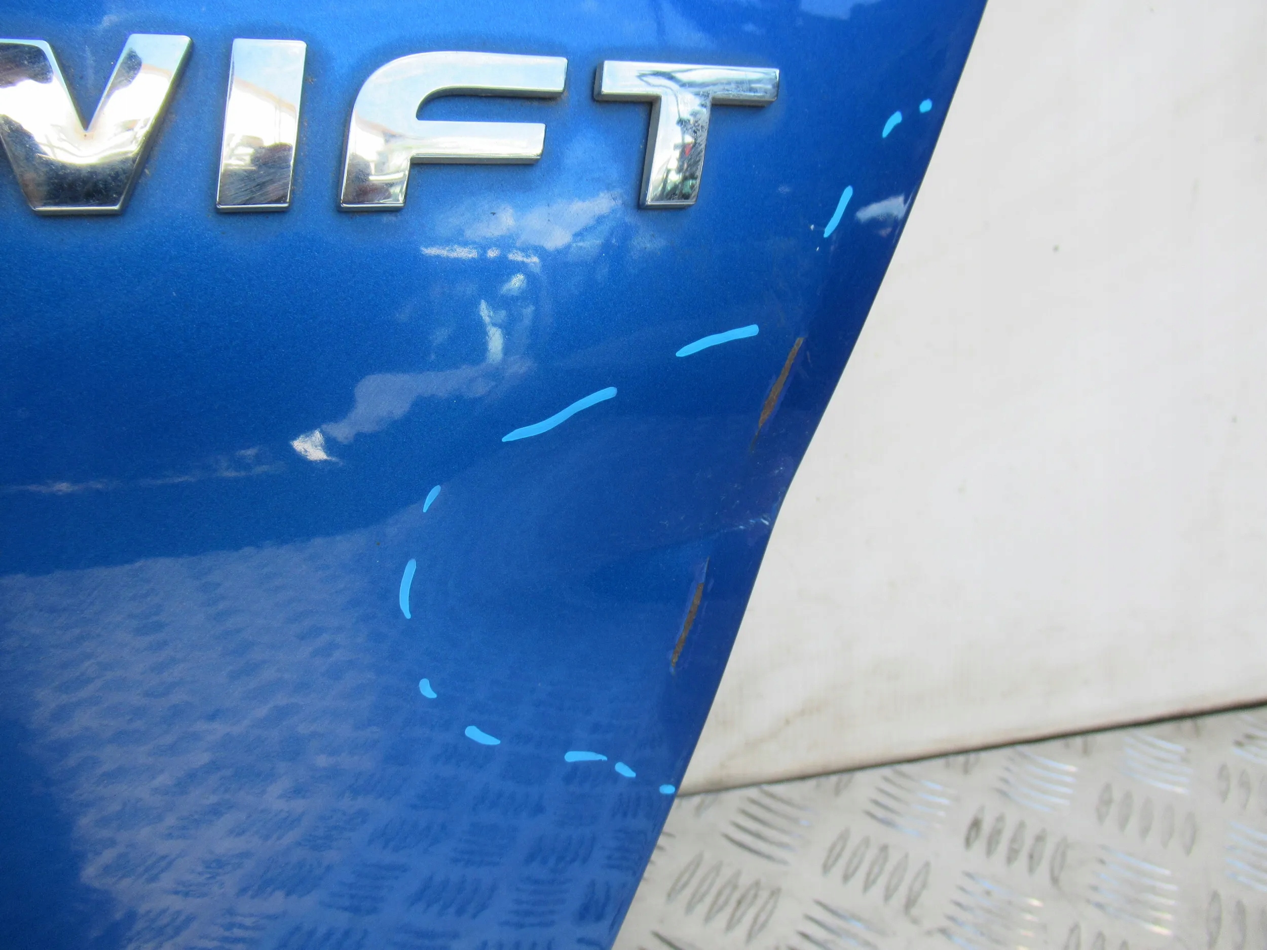 ZADNÁ KAPOTA SUZUKI SWIFT MK6