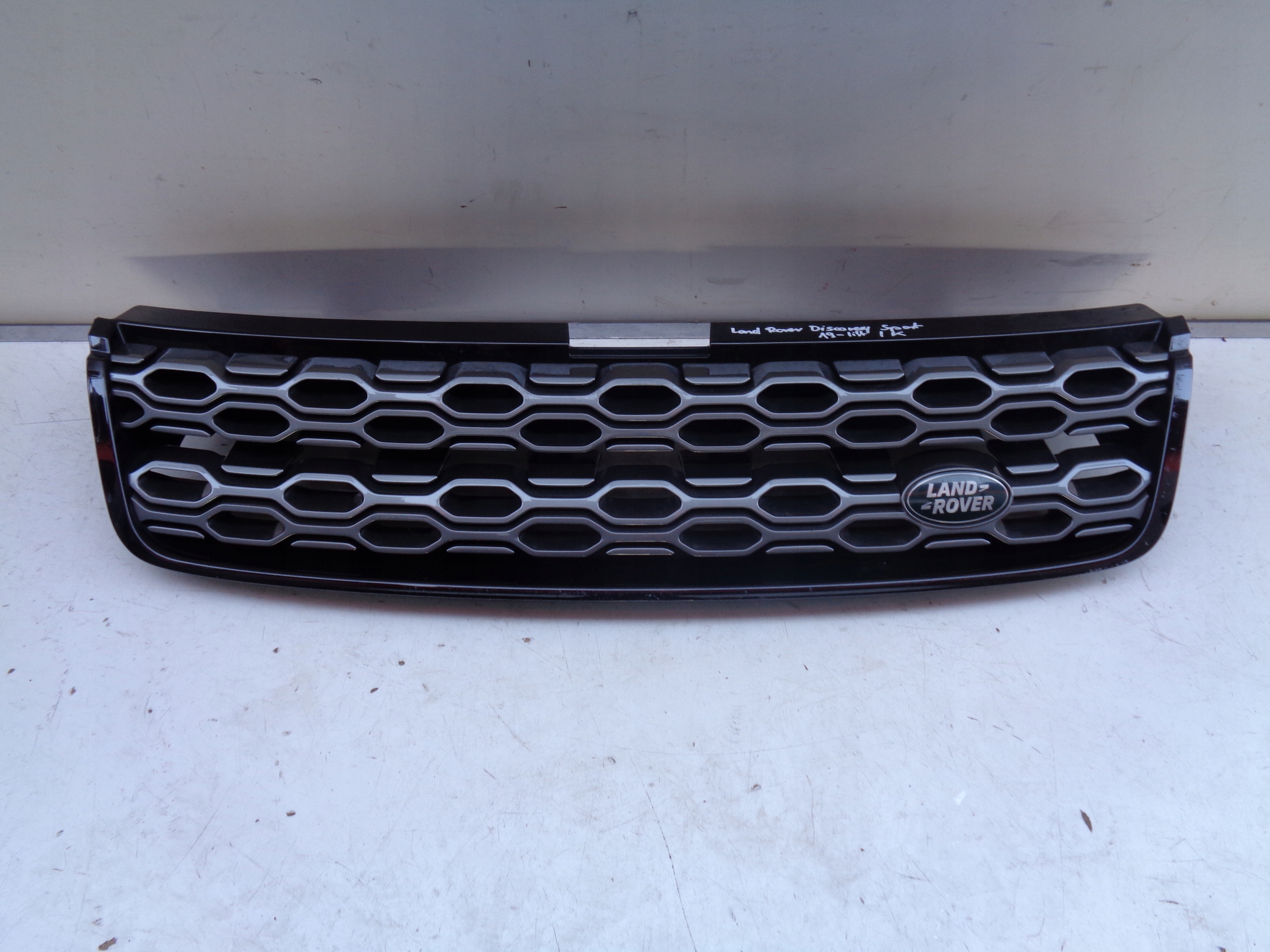 MRIEZKA LISTA LAND ROVER DISCOVERY SPORT DYNAMIC