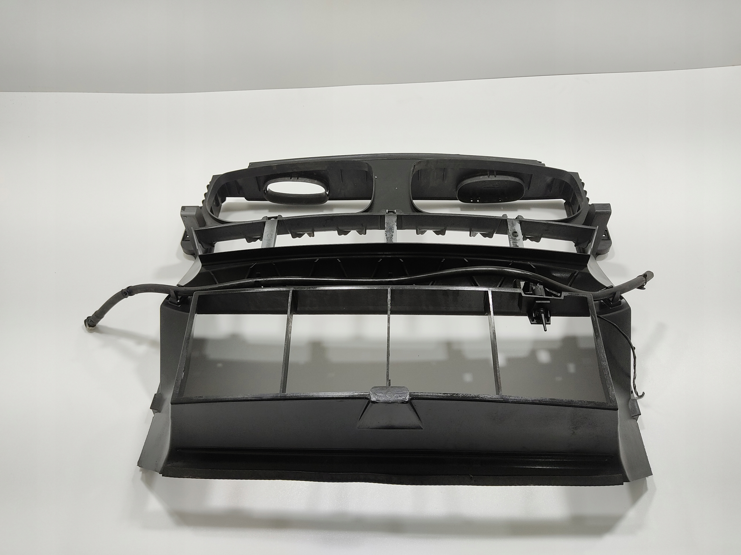 VOLANT NASAVANIE VZDUCHU VÝSTUHA BMW X5 E70 7159583 2006-2009