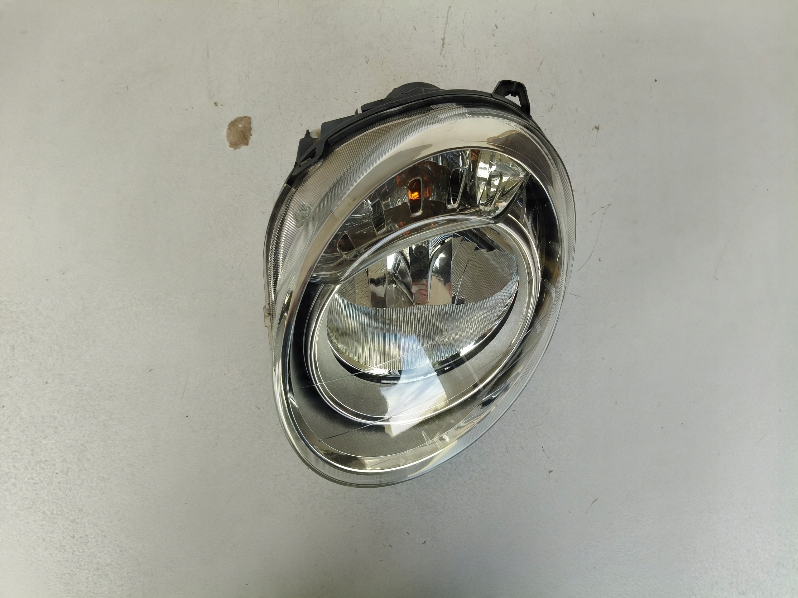 LAVE PREDNE SVETLO FIAT 500 07-15