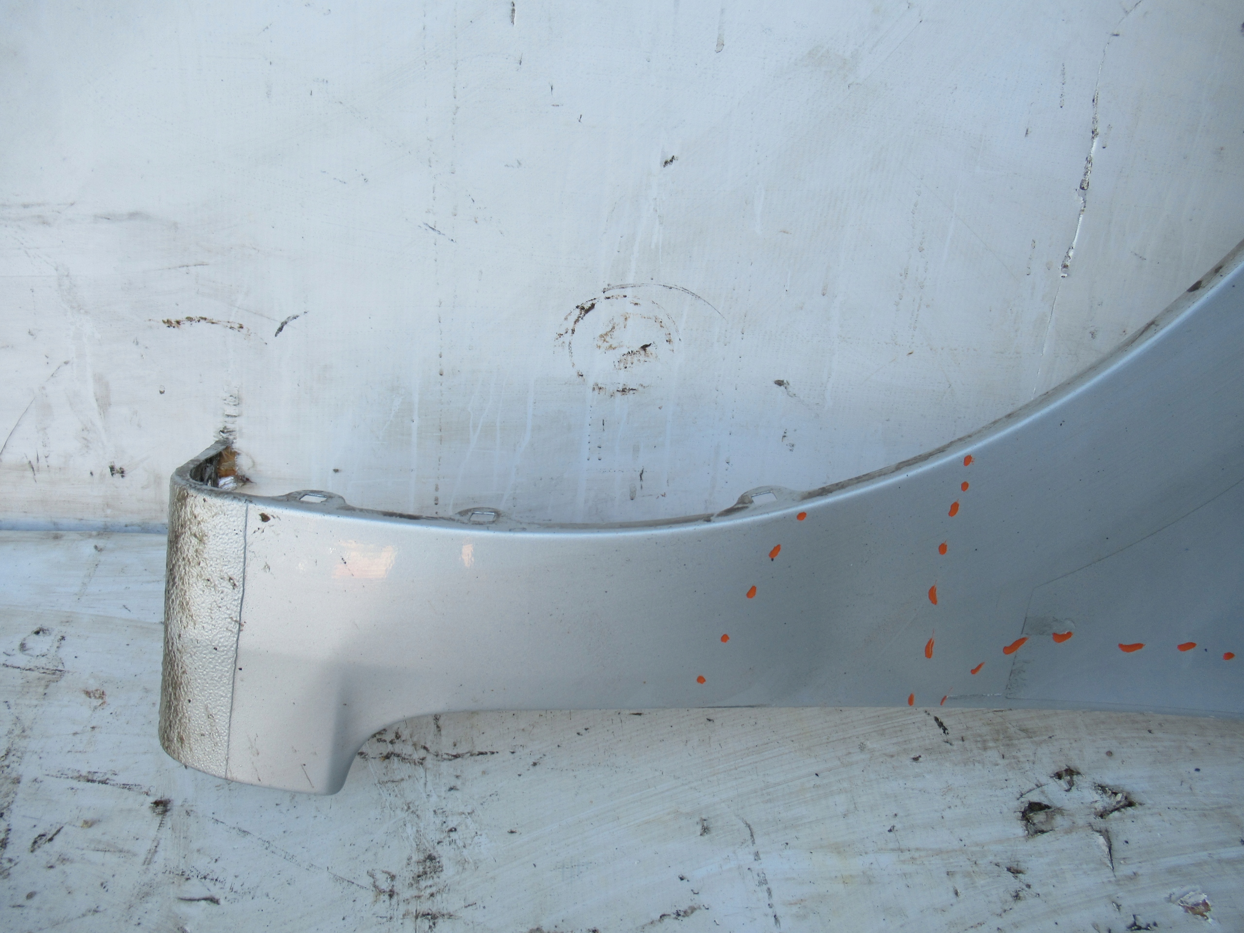 ĽAVÝ PREDNÝ BLATNÍK HYUNDAI I20 14-