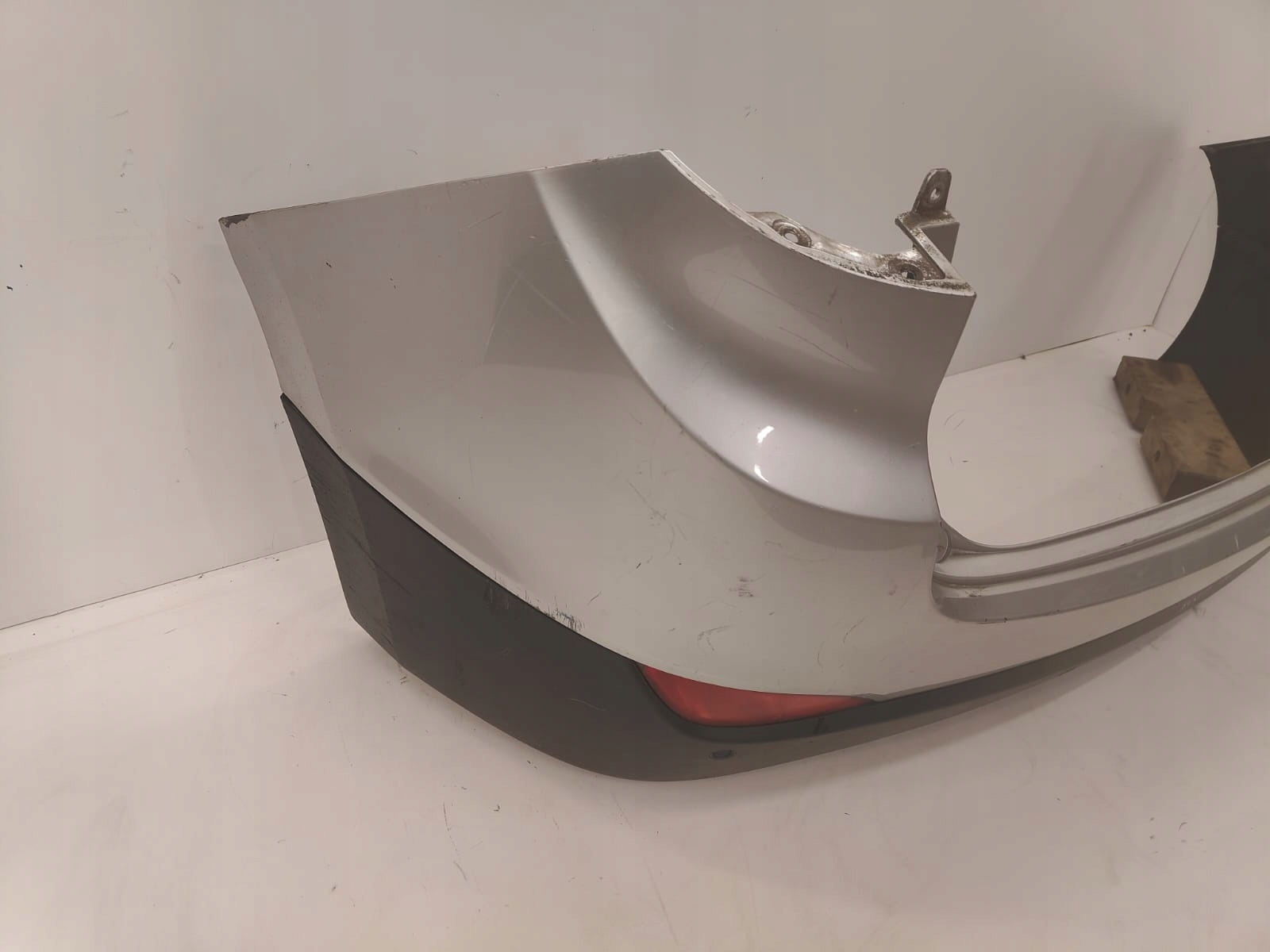 Hyundai ix35 10-15 ZADNY NARAZNIK