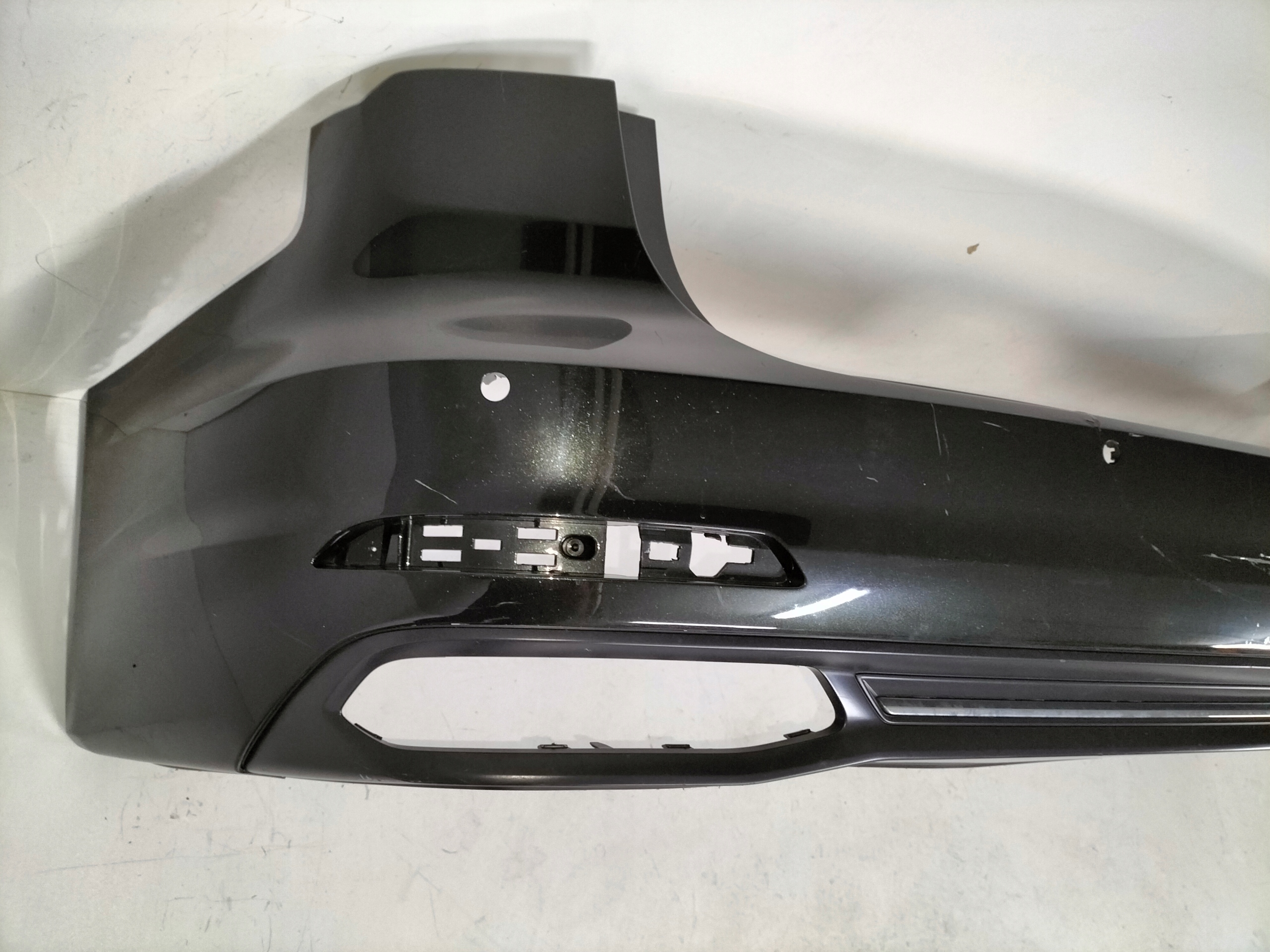 ZADNÝ NÁRAZNÍK AUDI A6 C8 18- KOMBI