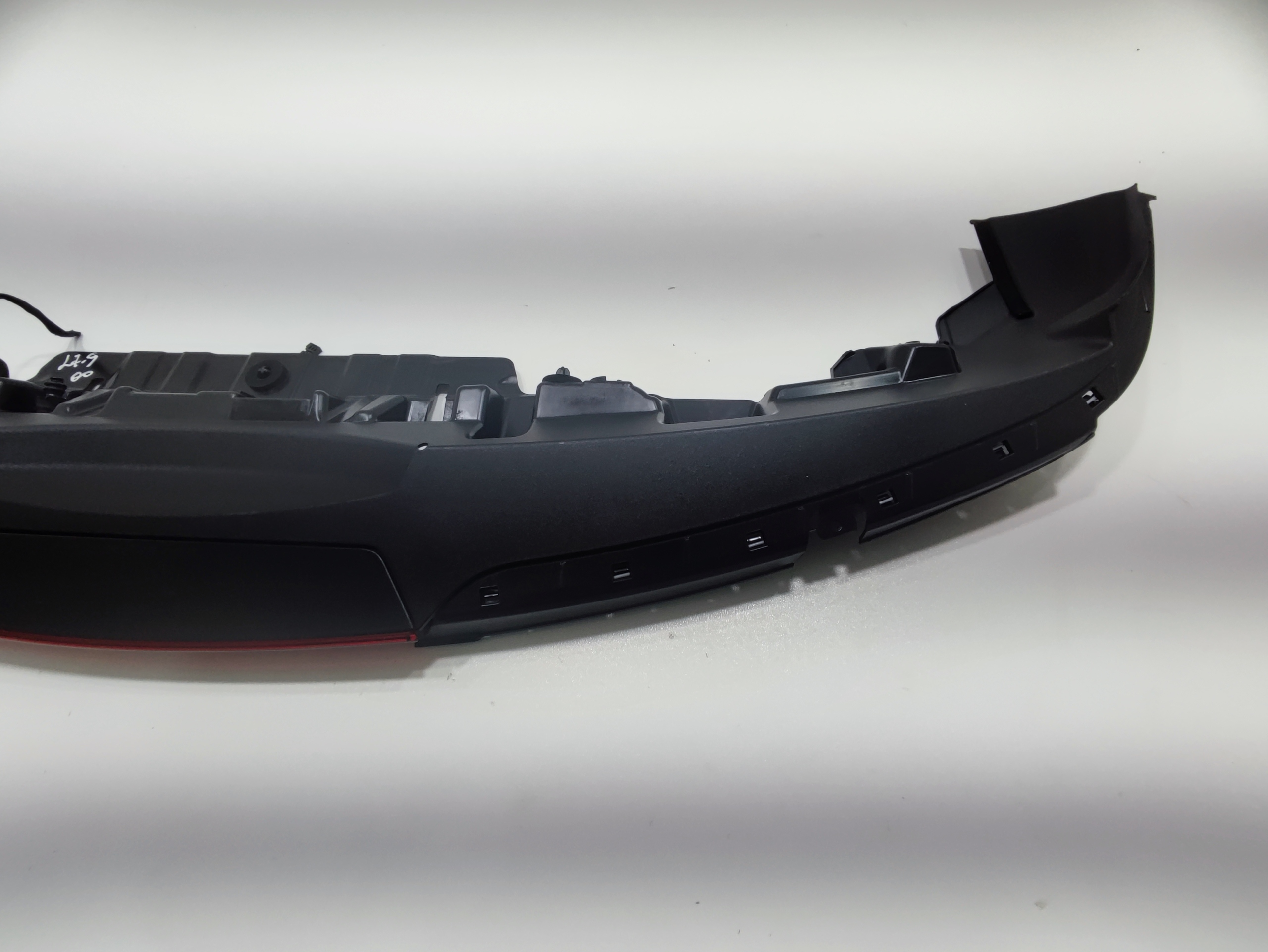 UCHYT SPOJLERA LOTKI KAPOTY ZADNA ŚWIATŁO STOP MINI F60 JCW 2016-2020 7405984