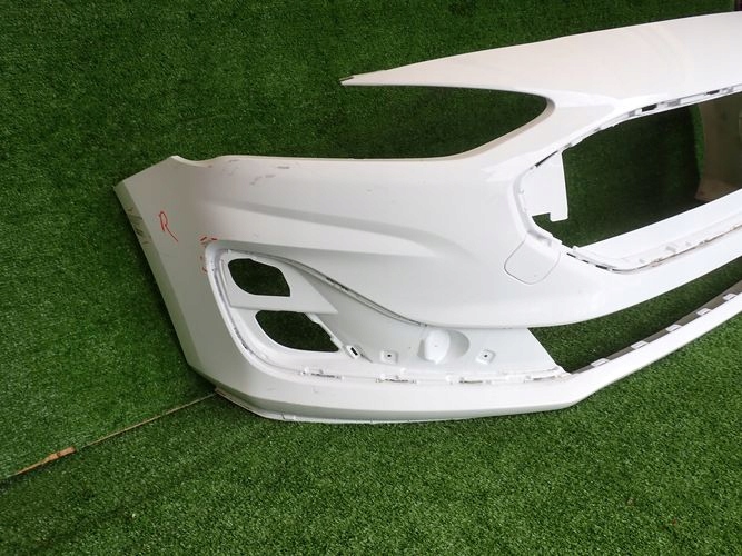 FORD FOCUS MK4 IV LIFT 21- PREDNÝ NÁRAZNÍK