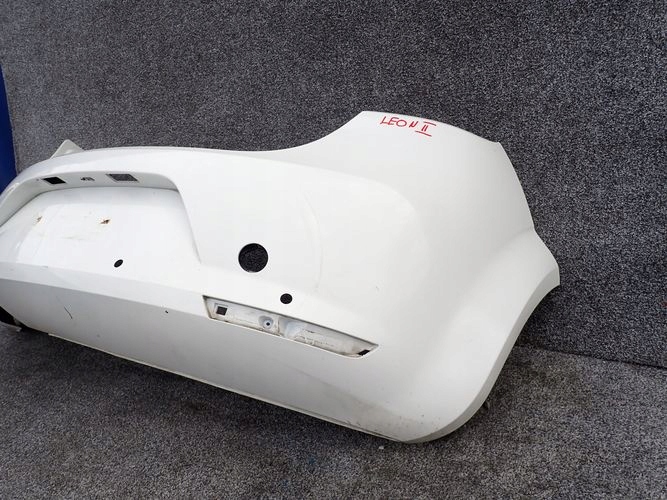 SEAT LEON II 04-09 ZADNÝ NÁRAZNÍK