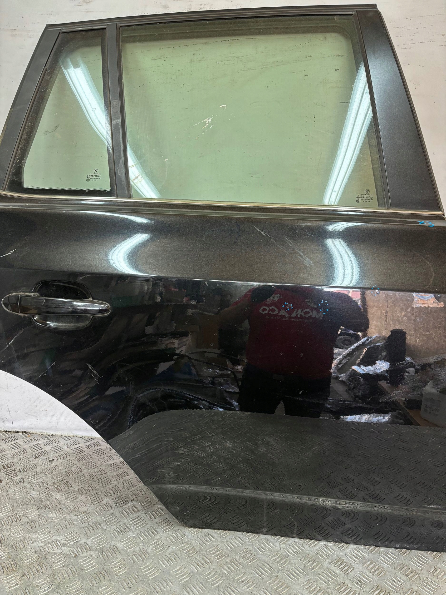 PRAVE ZADNE DVERE BMW X3 E83 03-