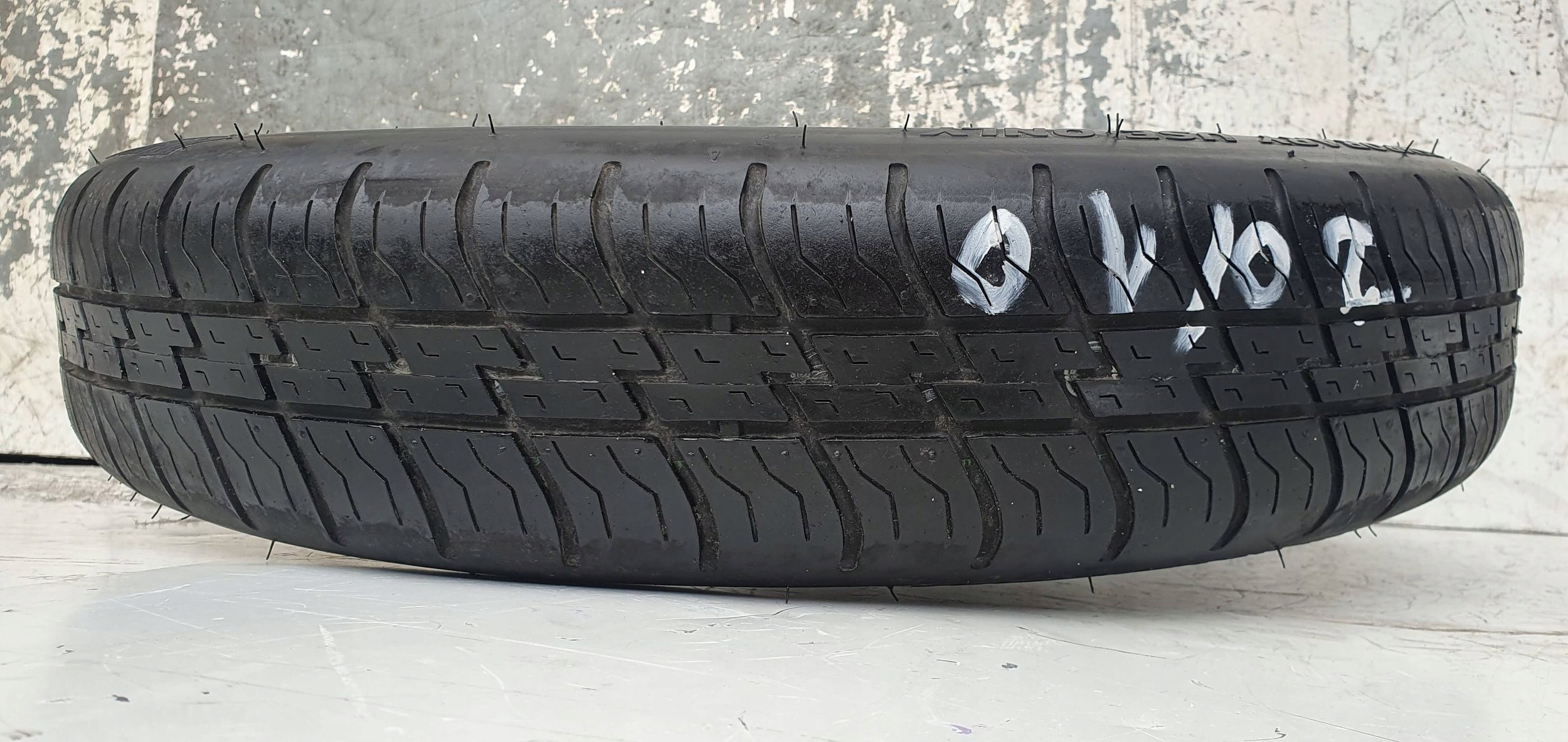 Audi A5 A4 S4 B8 8K 19“ 8k0601027d DOJAZDOVE KOLESO NAHRADNE