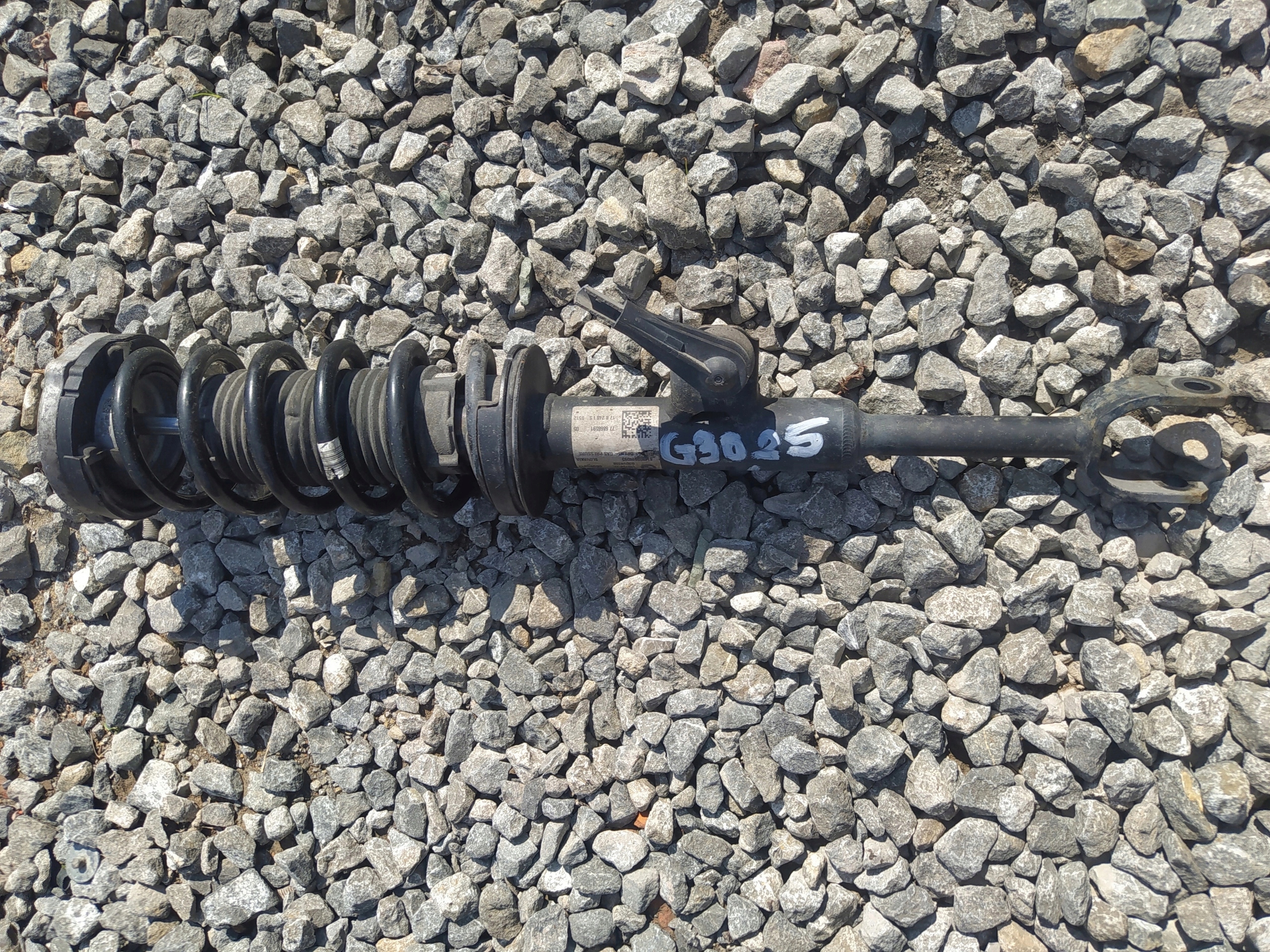 BMW 5 G30 MACPHERSON PRAVA LAVA 6866592 6866591
