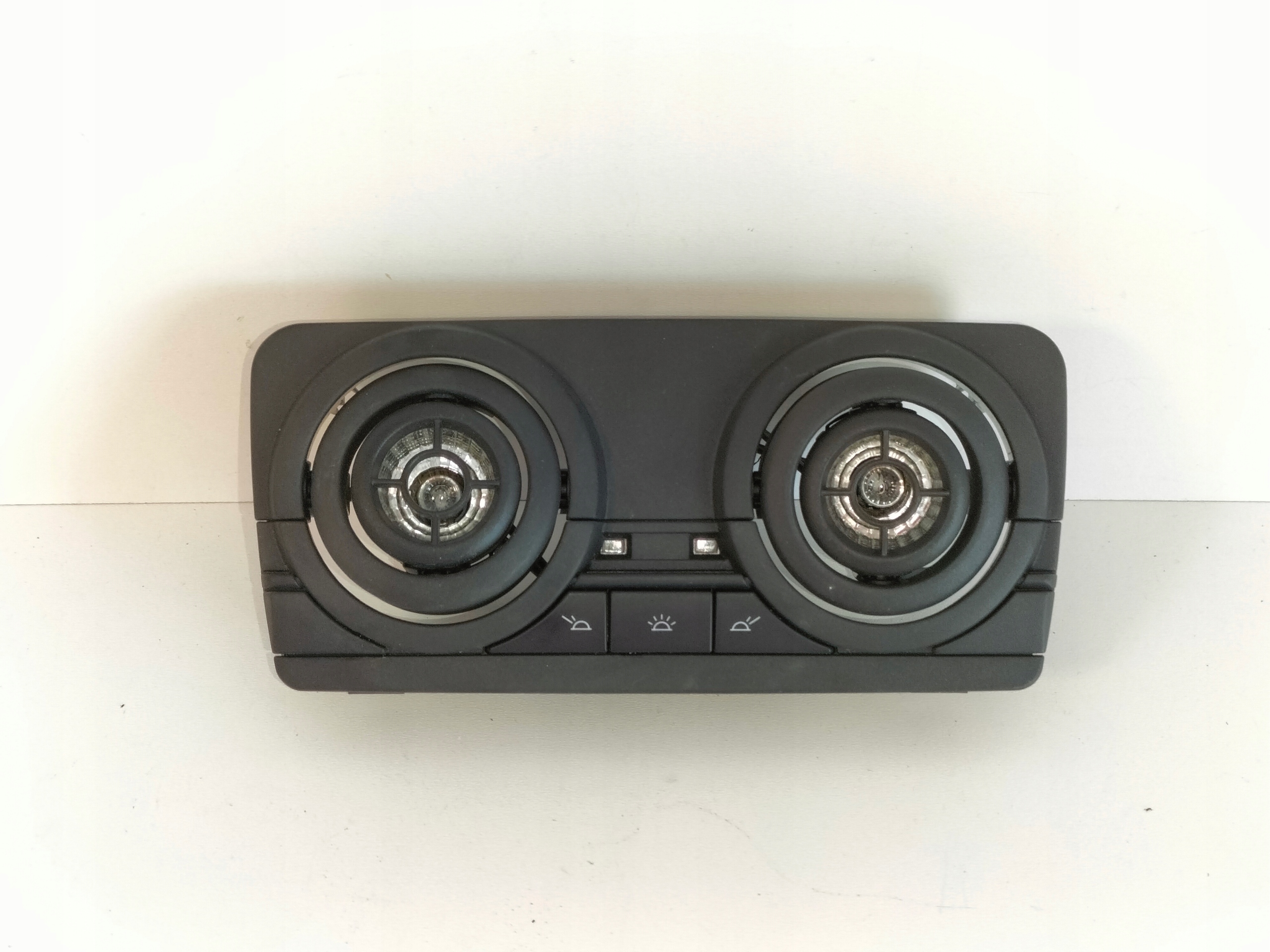 OSVETLENIE OSVETLENIE INTERIERU ZAD BMW 5 F10 10- BMW 6 F06 F12 F13 11-