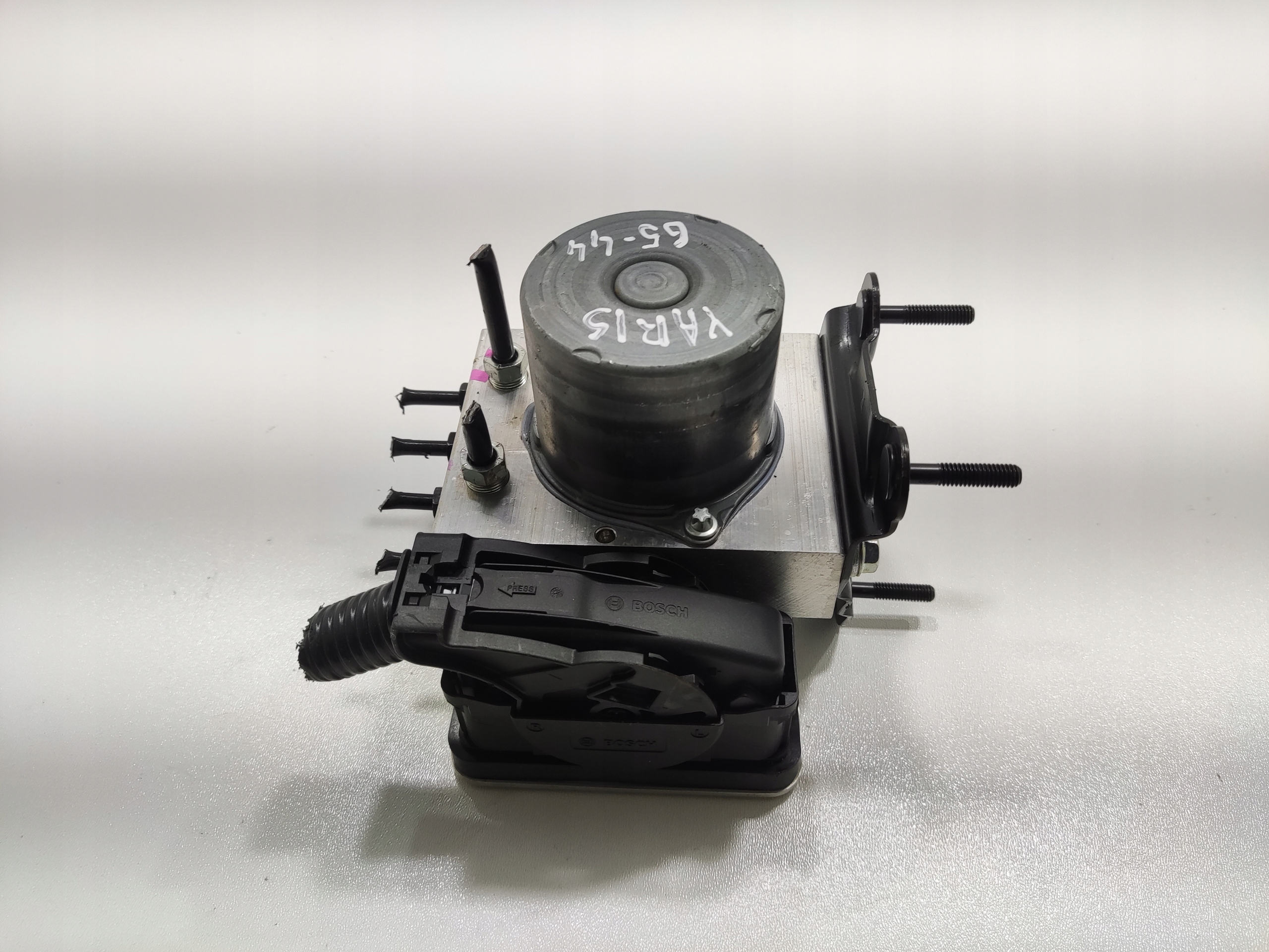 RIADIACA JEDNOTKA KOCKA ABS TOYOTA YARIS CROSS 2020-2025 44540-0D540