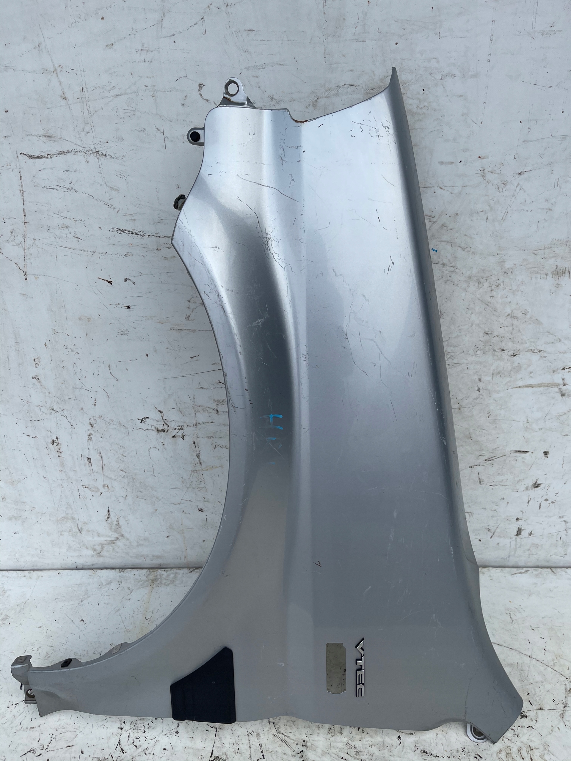ĽAVÝ PREDNÝ BLATNÍK HONDA HR-V 99-