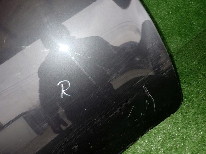 KIA VENGA HYUNDAI IX20 PRAVE PREDNE DVERE