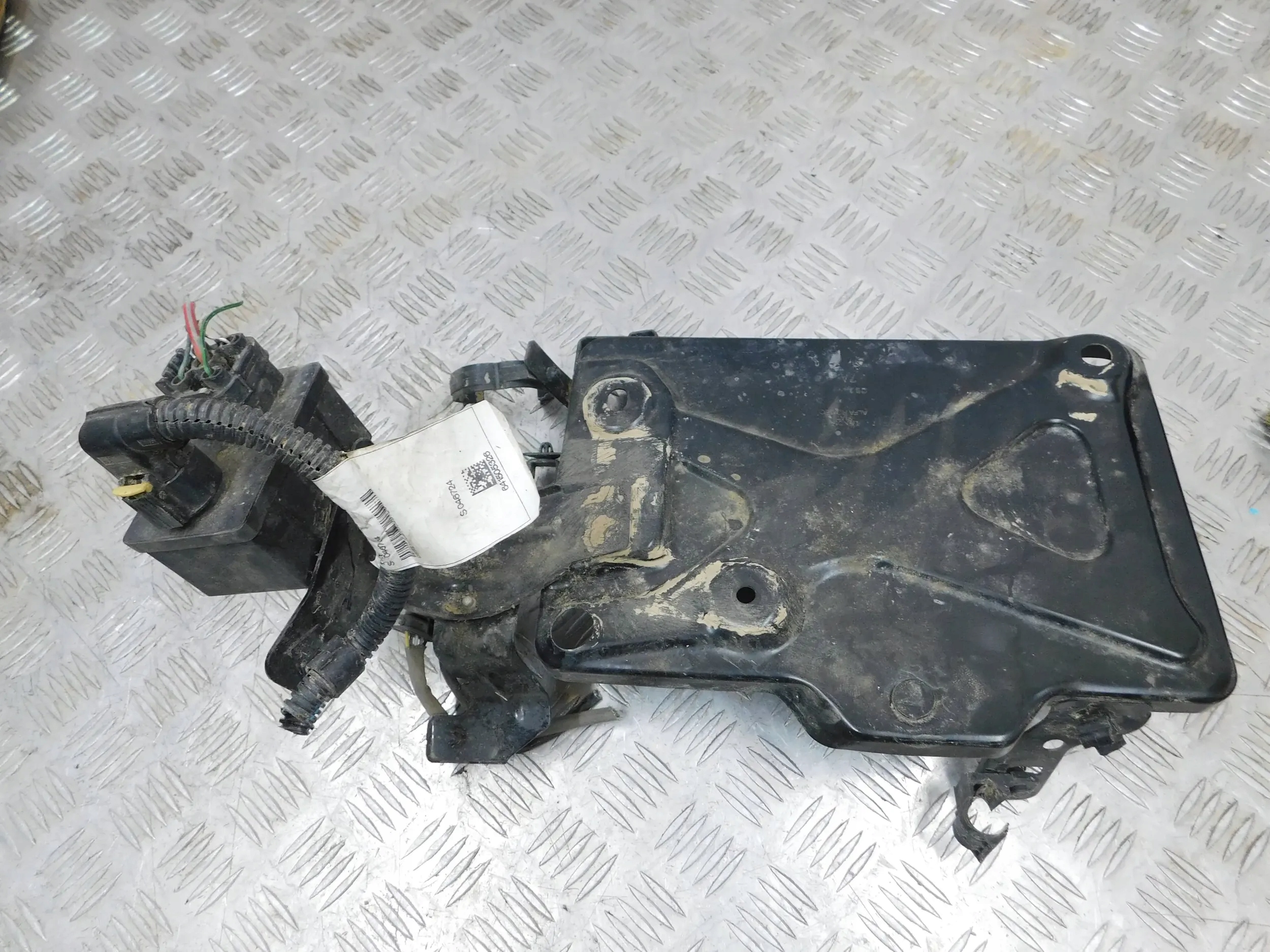 DRZIAK AUTOBATERIE FIAT 500L