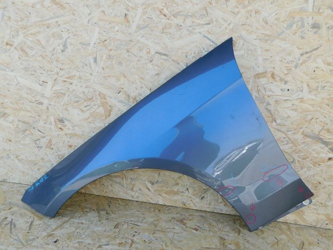 MERCEDES W212 E-KLASA 09-16 ĽAVÝ PREDNÝ BLATNÍK