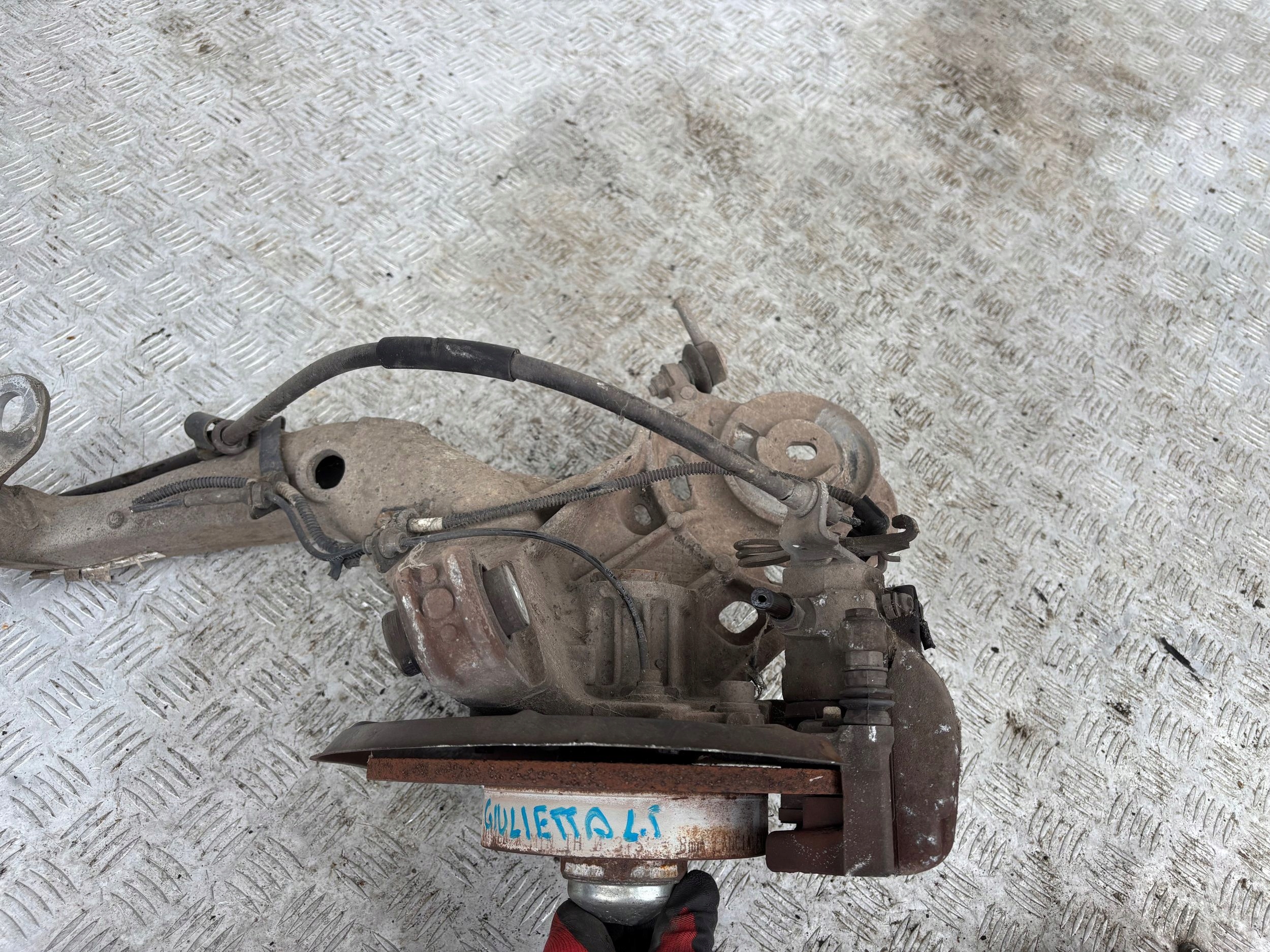 ĽAVÝ ZADNÝ OTOČ ALFA ROMEO GIULIETTA