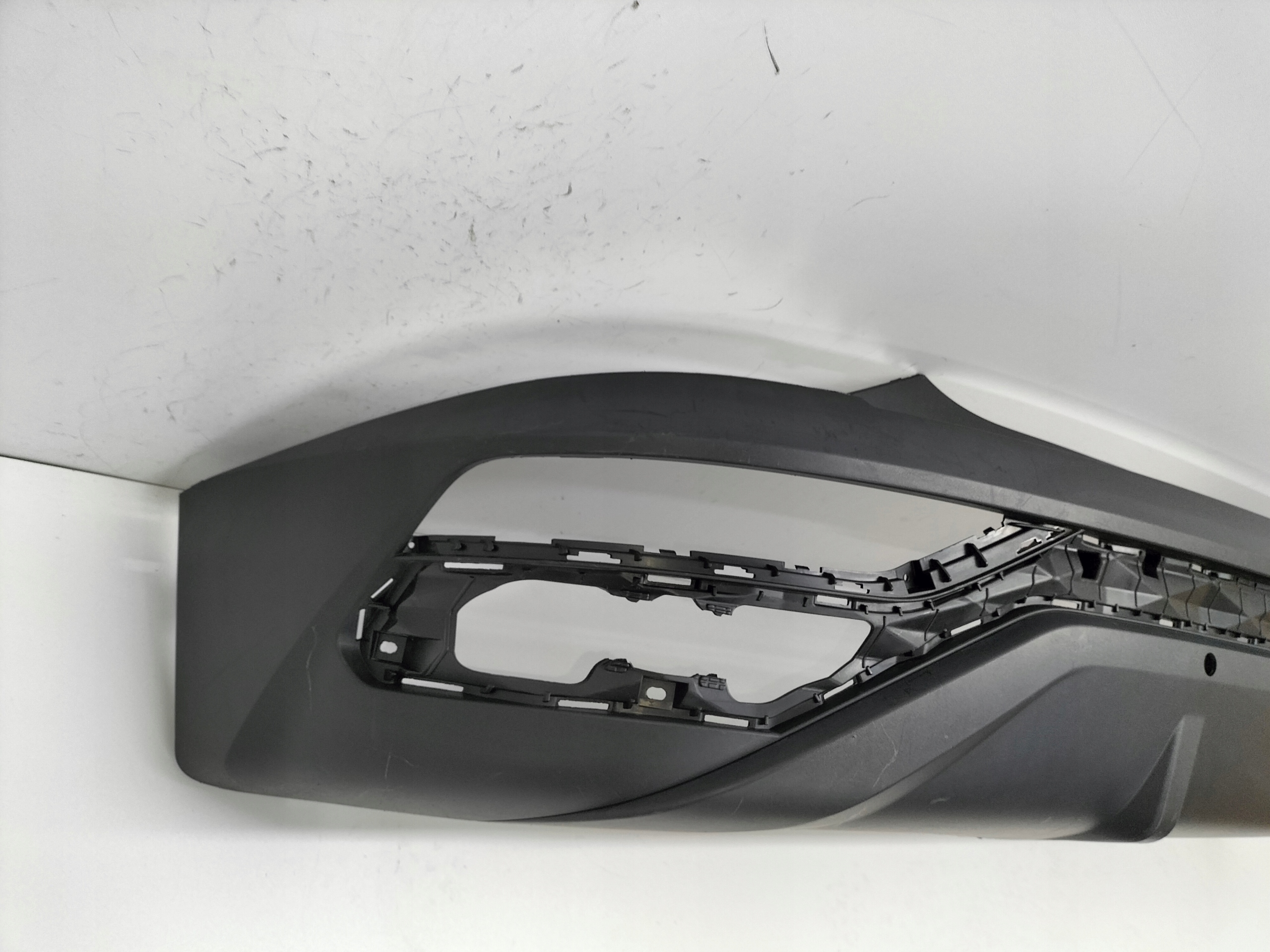 ZADNÝ NÁRAZNÍK HYUNDAI TUCSON 4 IV 20-