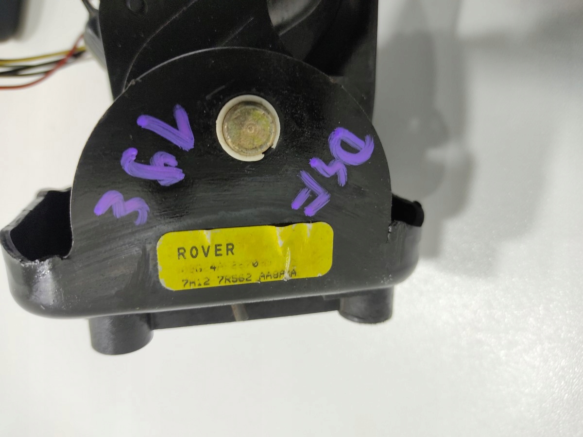 PLYNOVY PEDAL LAND ROVER DEFENDER 2.2 2.4 TDCI 7H12-7R562-AA 2007-2014