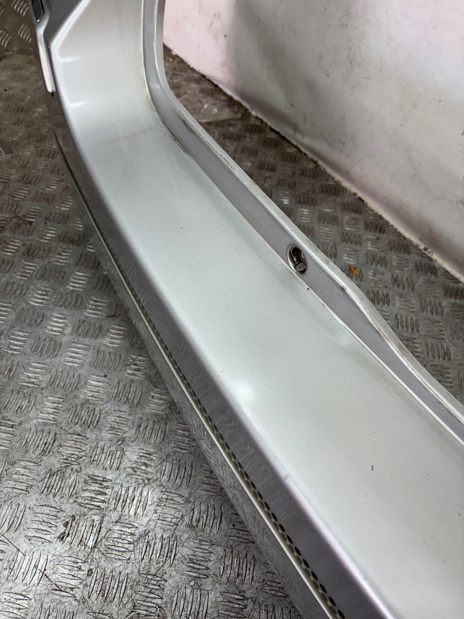 ZADNÝ NÁRAZNÍK MERCEDES B KLASA W245 LIFT