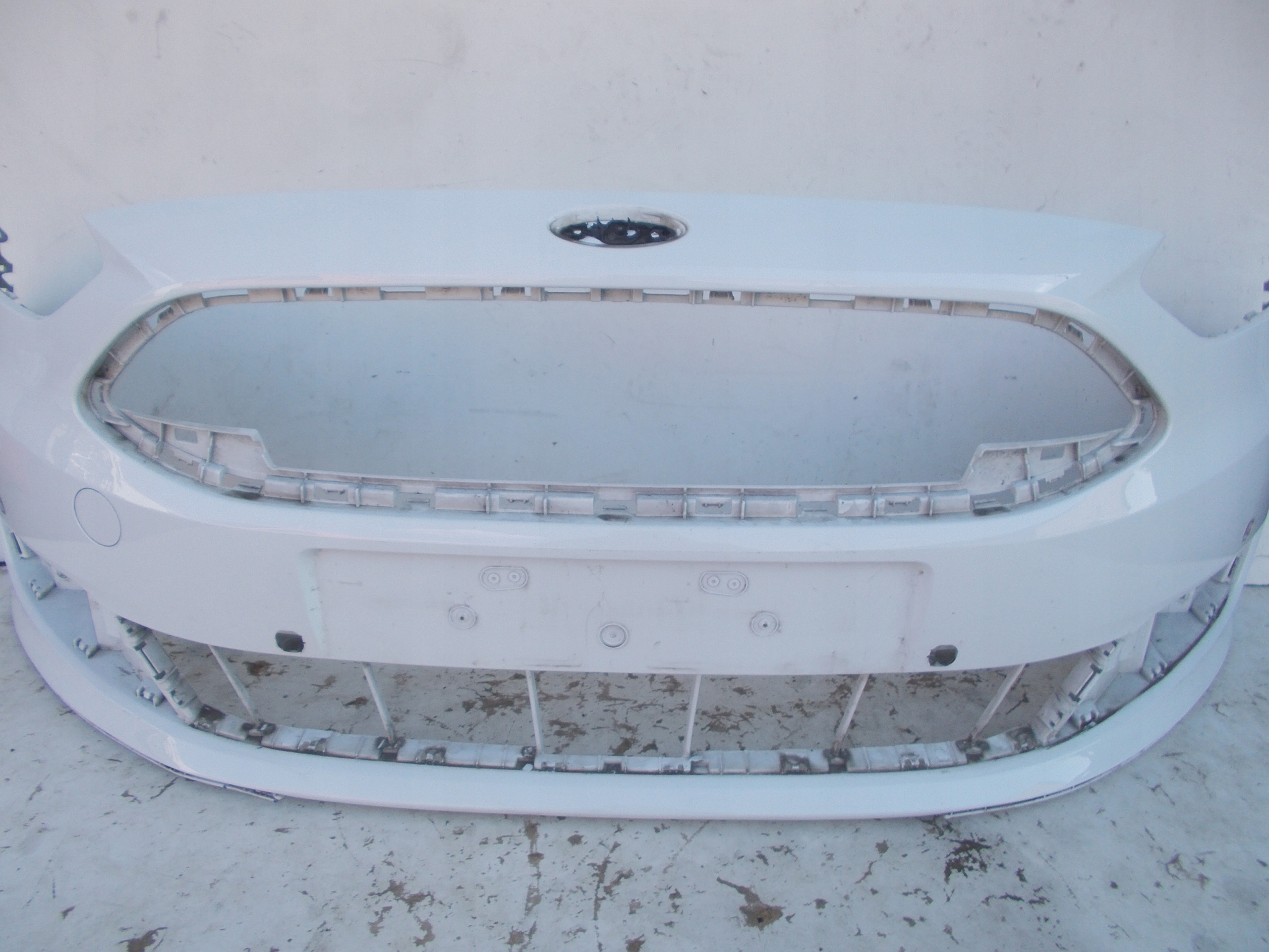 PREDNÝ NÁRAZNÍK FORD C MAX MK2 LIFT 15- PDC